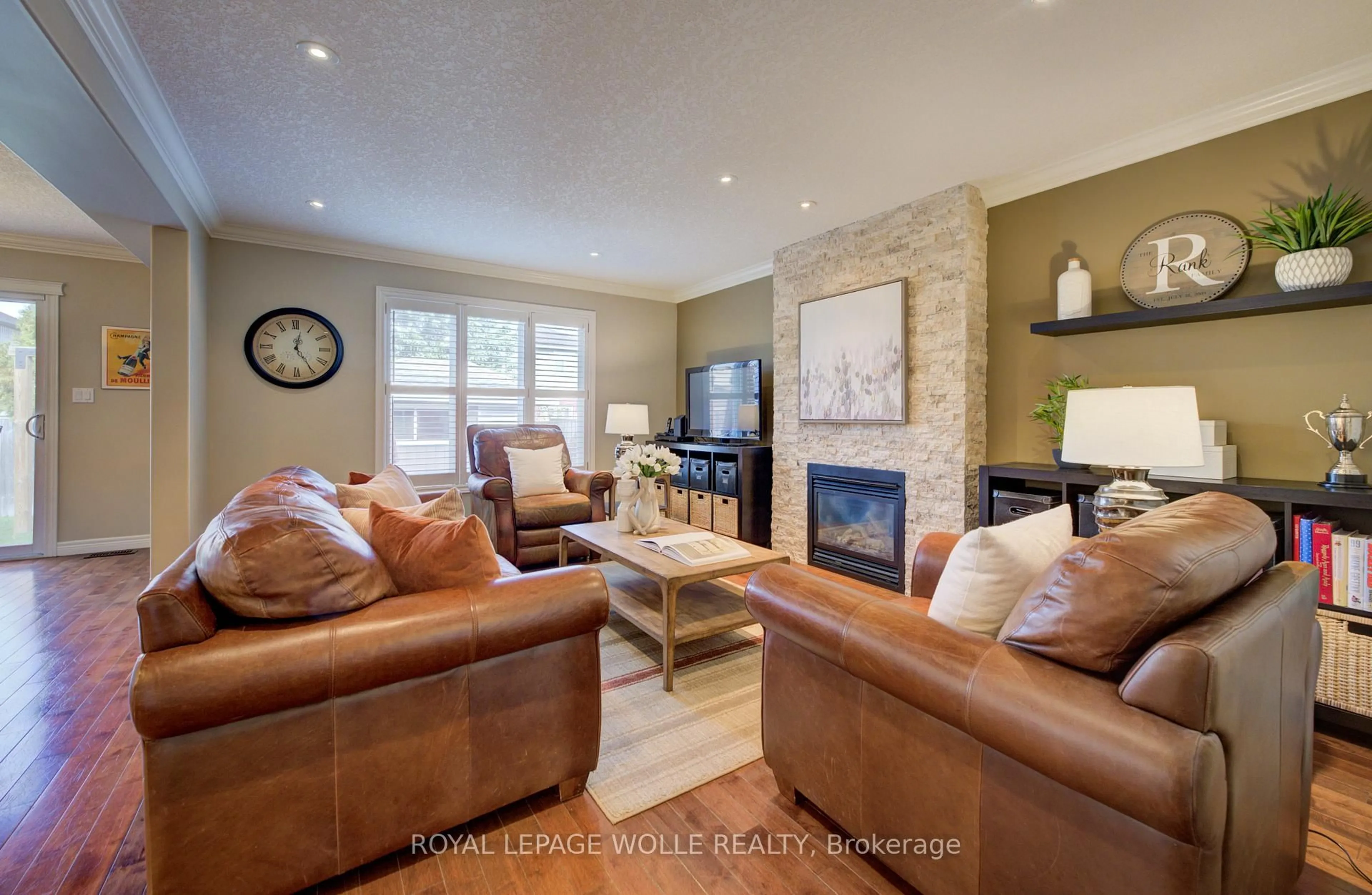 Living room with furniture, unknown for 194 Brookmead St, Woolwich Ontario N3B 3N8