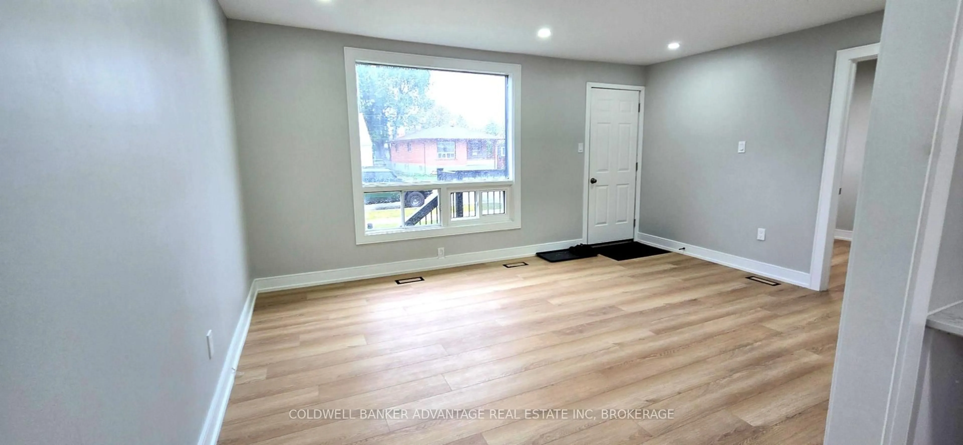 A pic of a room for 321 Dieppe St, Welland Ontario L3B 4V1