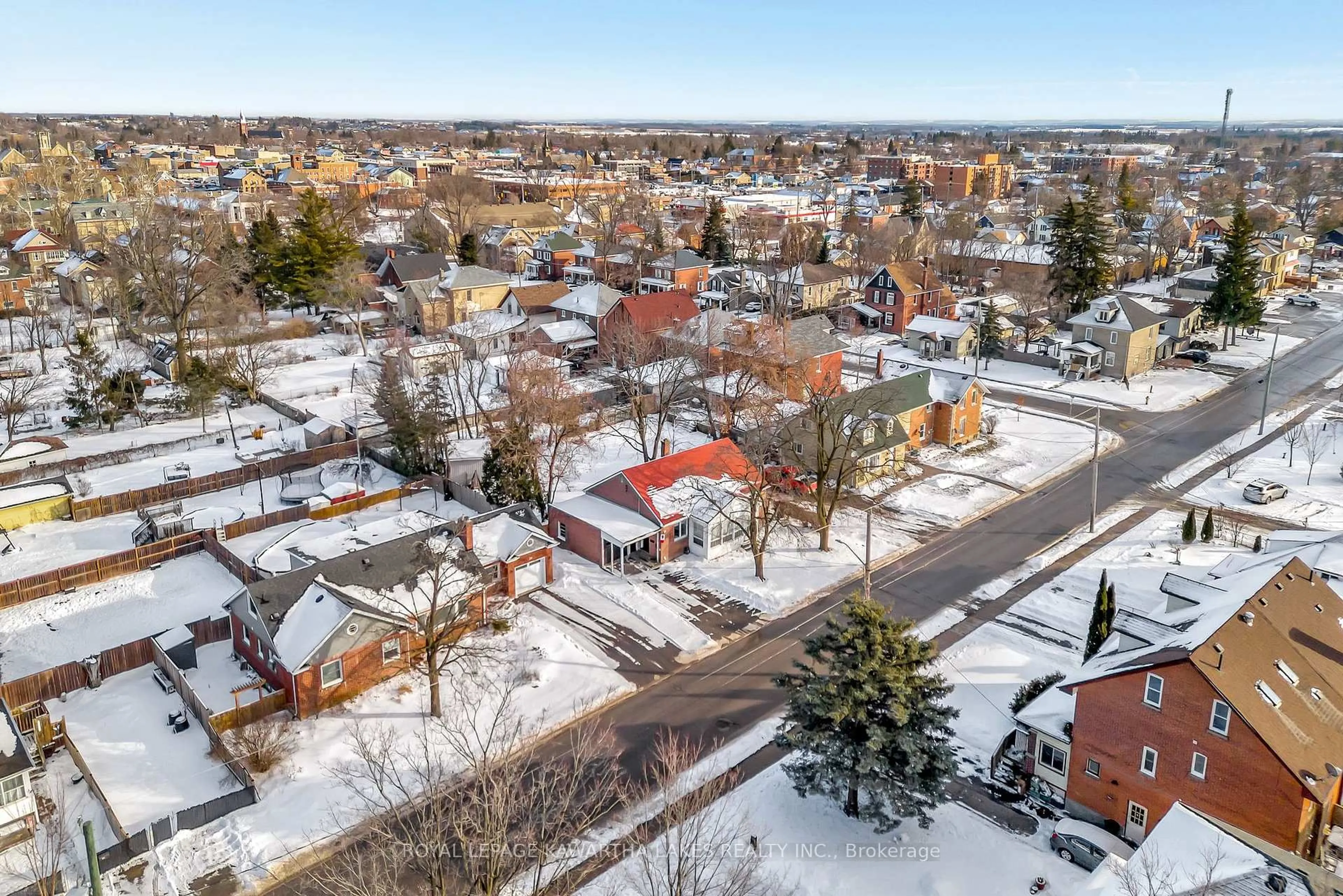 A pic from outside/outdoor area/front of a property/back of a property/a pic from drone, street for 22 Albert St, Kawartha Lakes Ontario K9V 4J2