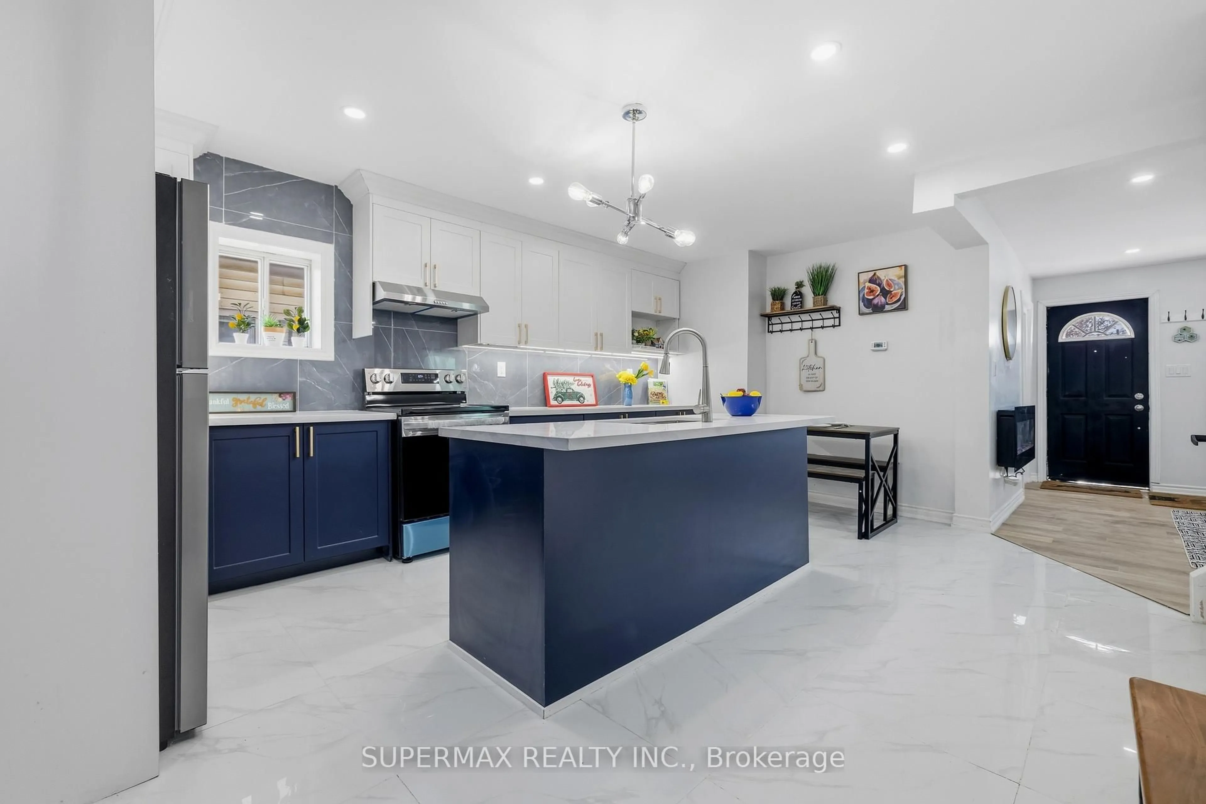 Contemporary kitchen, ceramic/tile floor for 156 Brisbin St, London East Ontario N5Z 2M1