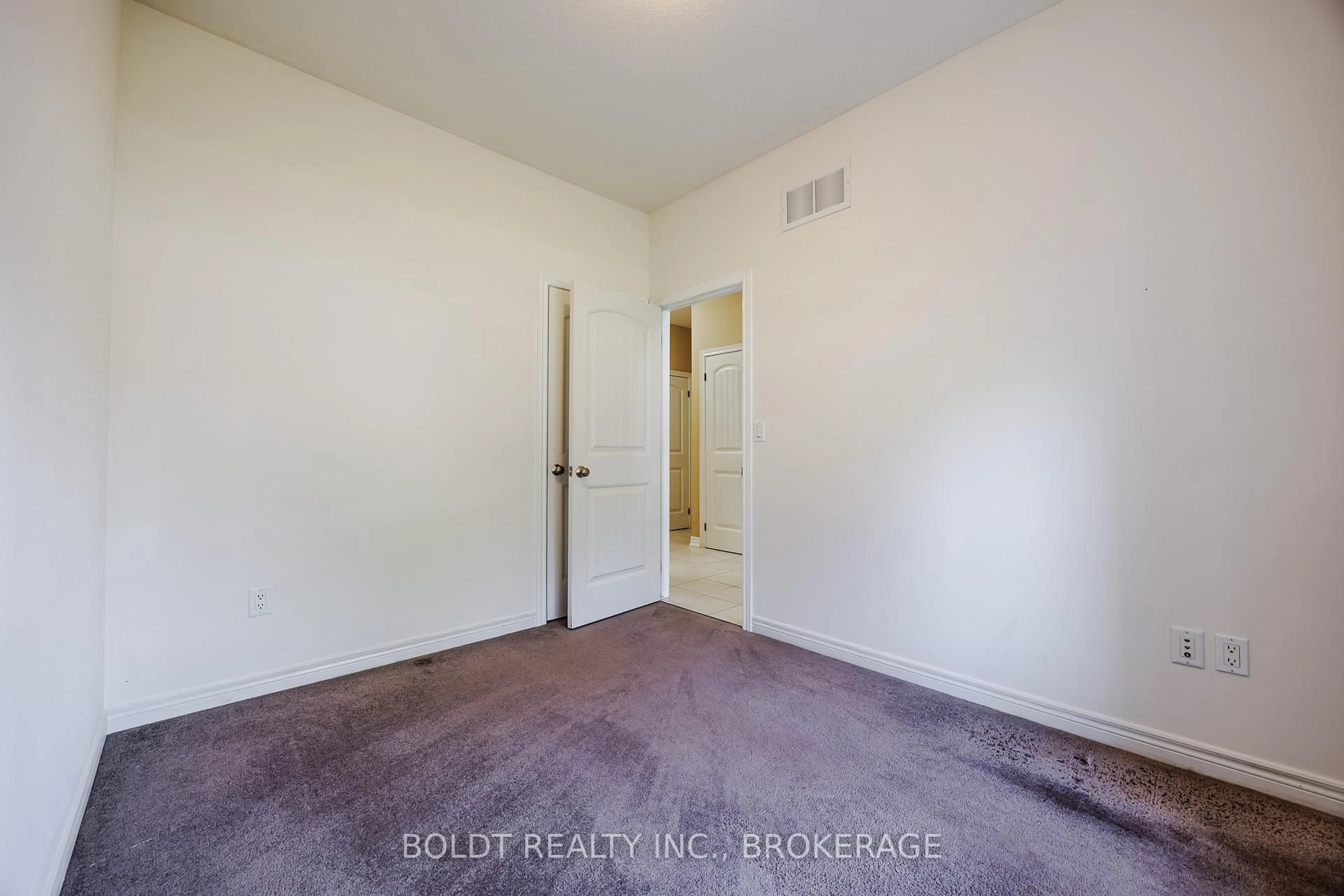 A pic of a room for 58 Videl Cres, St. Catharines Ontario L2W 0A3