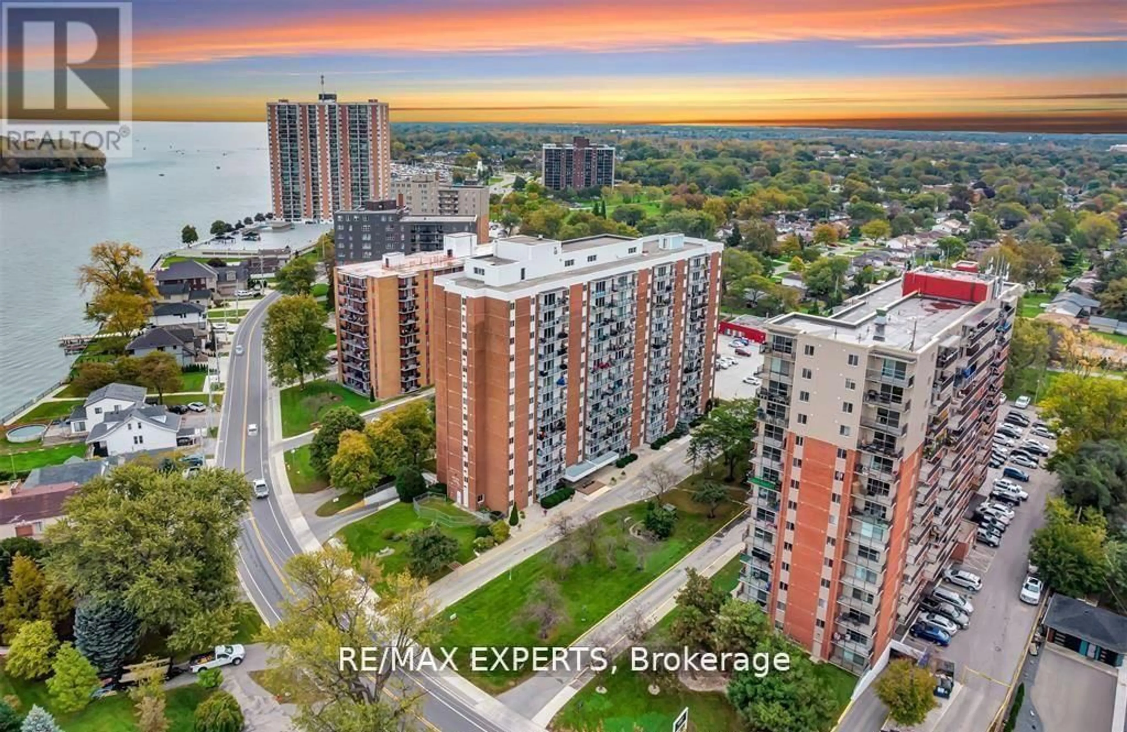A pic from outside/outdoor area/front of a property/back of a property/a pic from drone, city buildings view from balcony for 8591 Riverside Dr #410, Windsor Ontario N8S 1G3
