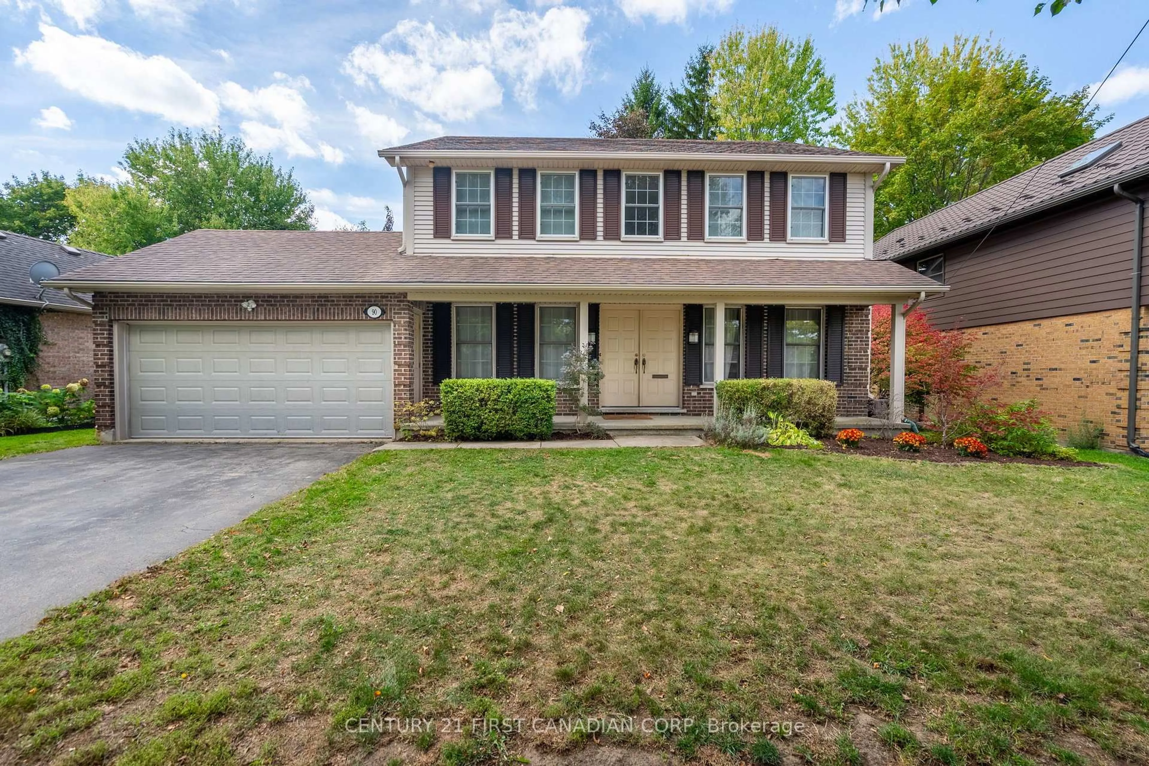 Home with vinyl exterior material, street for 90 Meridene Cres, London North Ontario N5X 1G2