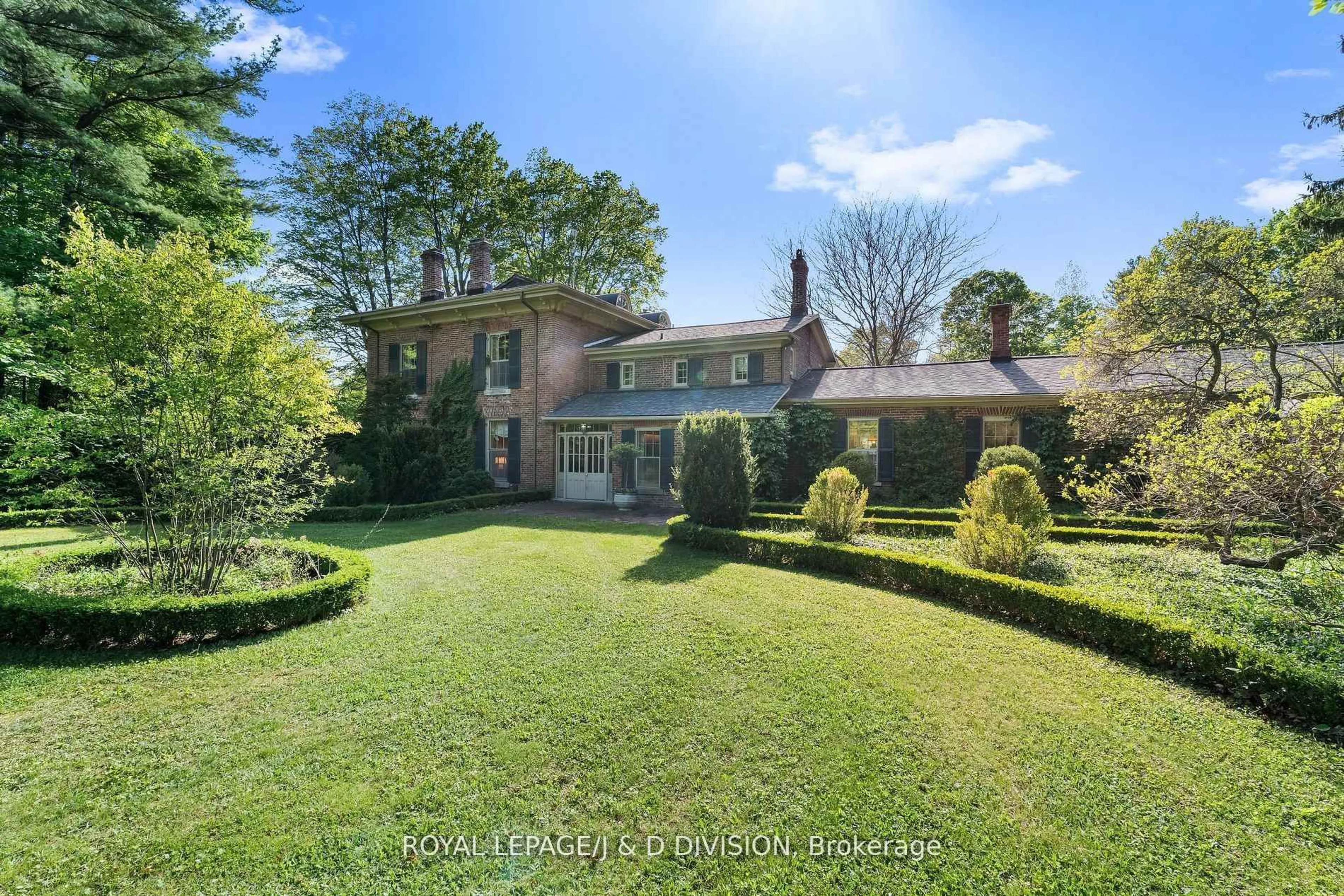 A pic from outside/outdoor area/front of a property/back of a property/a pic from drone, street for 4558 County Rd 10, Port Hope Ontario L1A 3V5