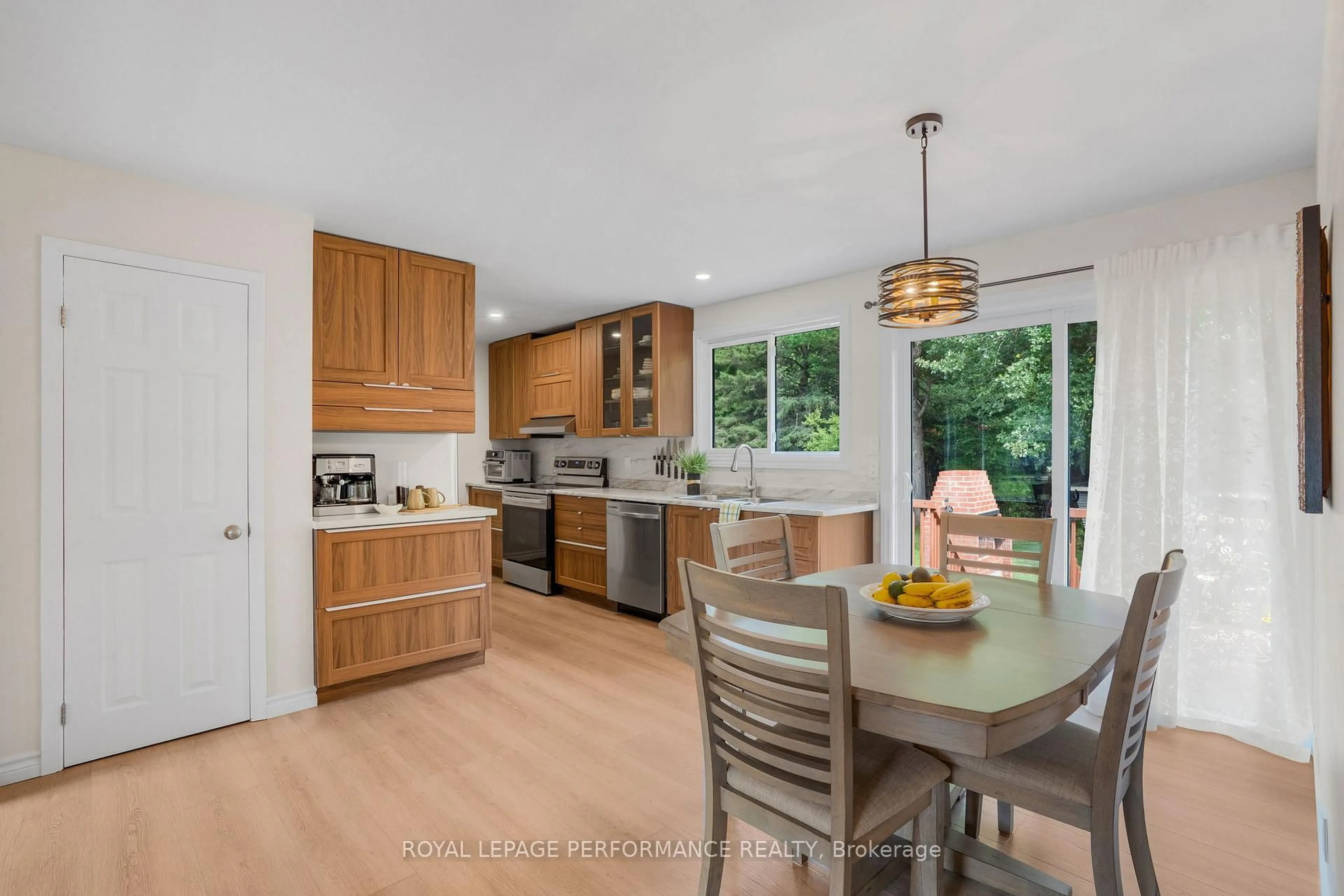 Open concept kitchen, unknown for 751 Pattee Rd, Champlain Ontario K6A 2R2