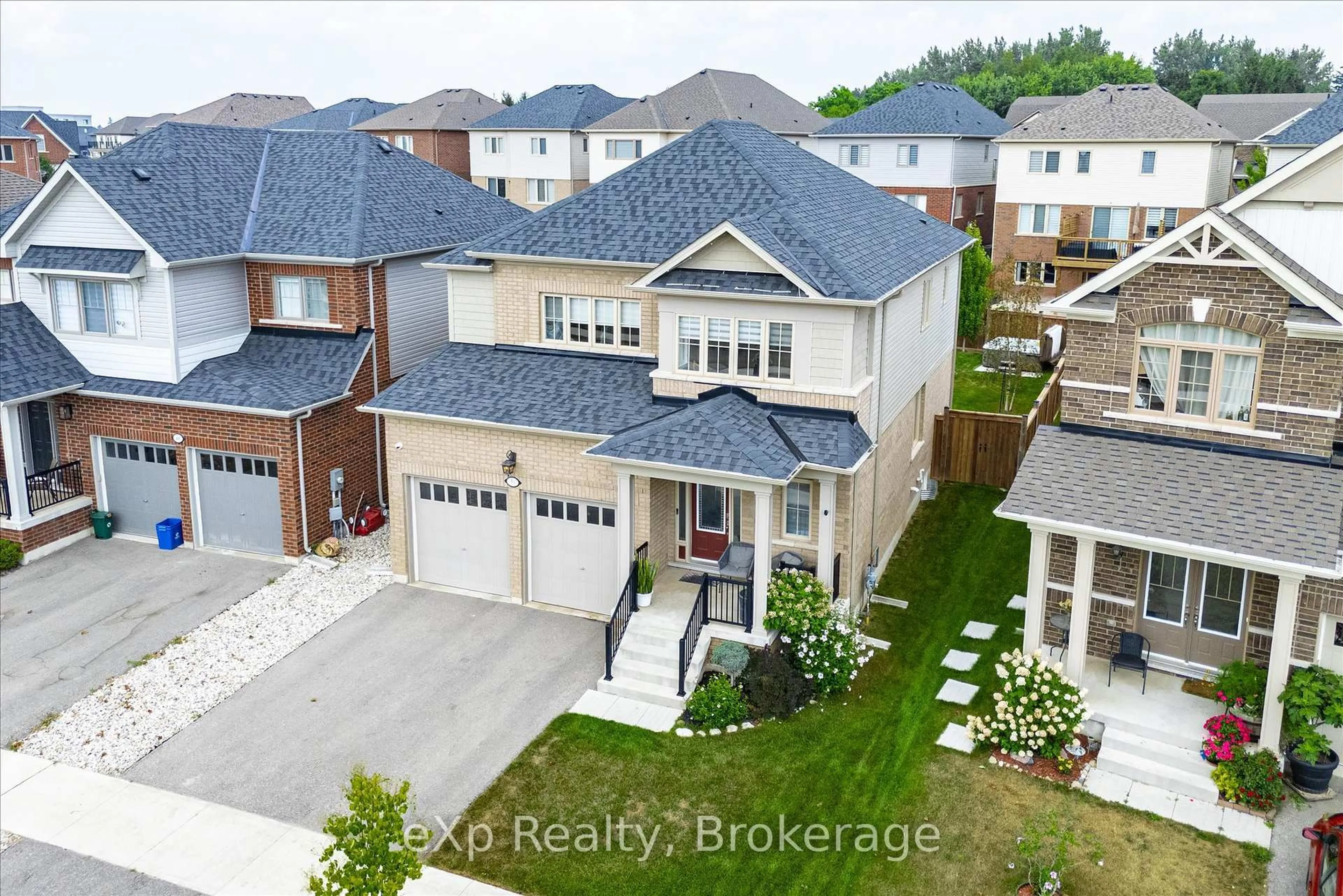 A pic from outside/outdoor area/front of a property/back of a property/a pic from drone, street for 50 Elliot Ave, Centre Wellington Ontario N1M 0G9