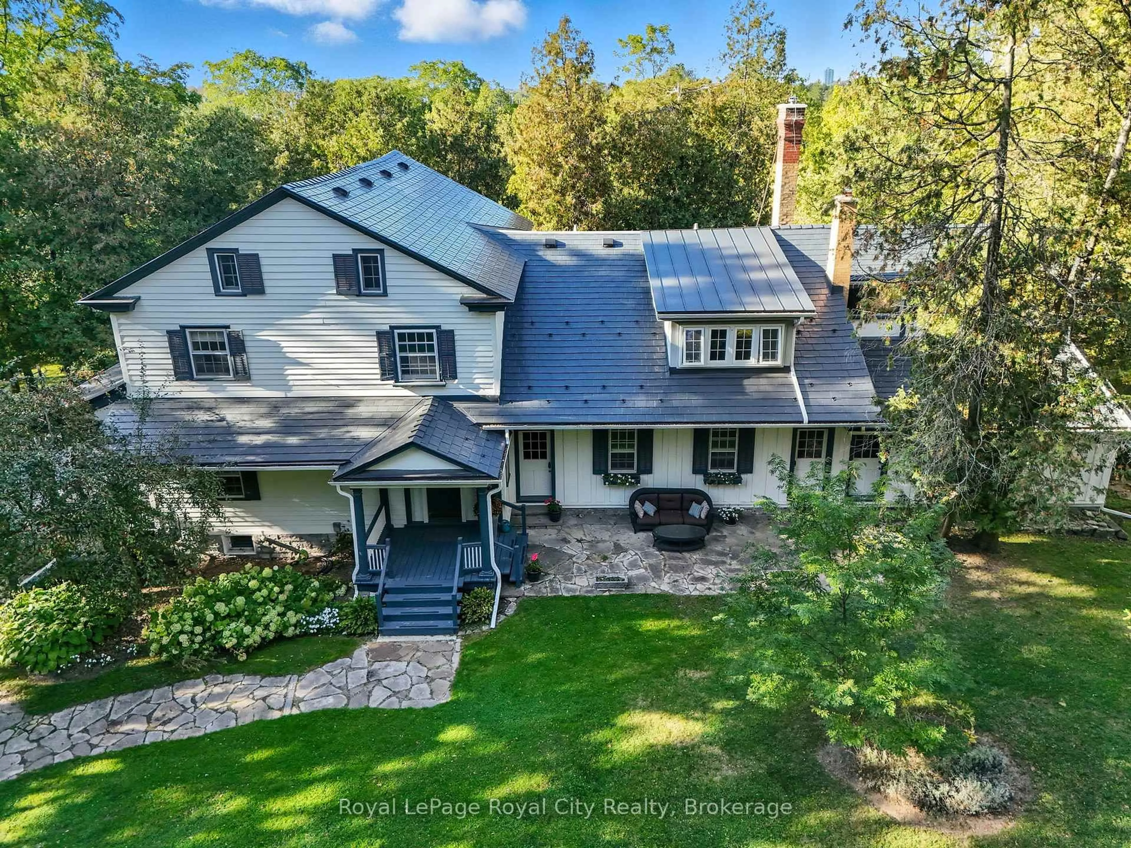 A pic from outside/outdoor area/front of a property/back of a property/a pic from drone, unknown for 66 Old Mill Rd, Cambridge Ontario N3H 4R8