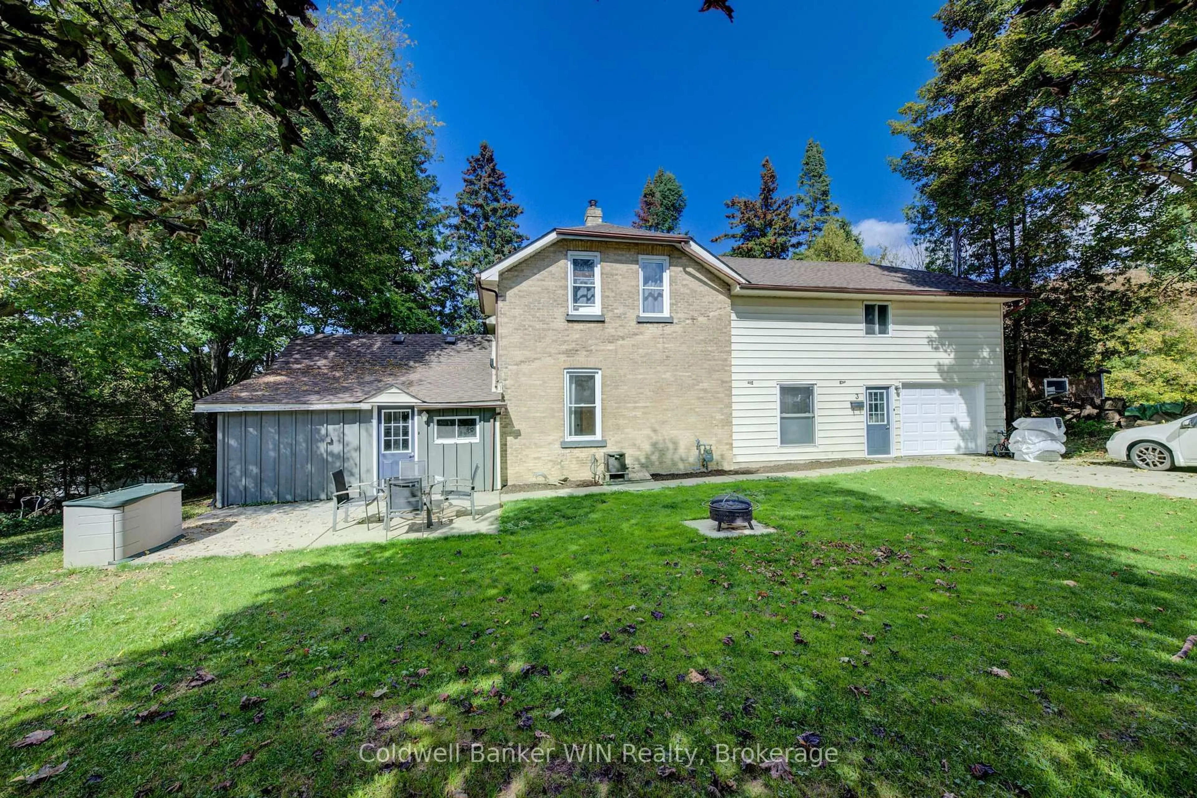 A pic from outside/outdoor area/front of a property/back of a property/a pic from drone, street for 3 Page St, Wellington North Ontario N0G 2L3