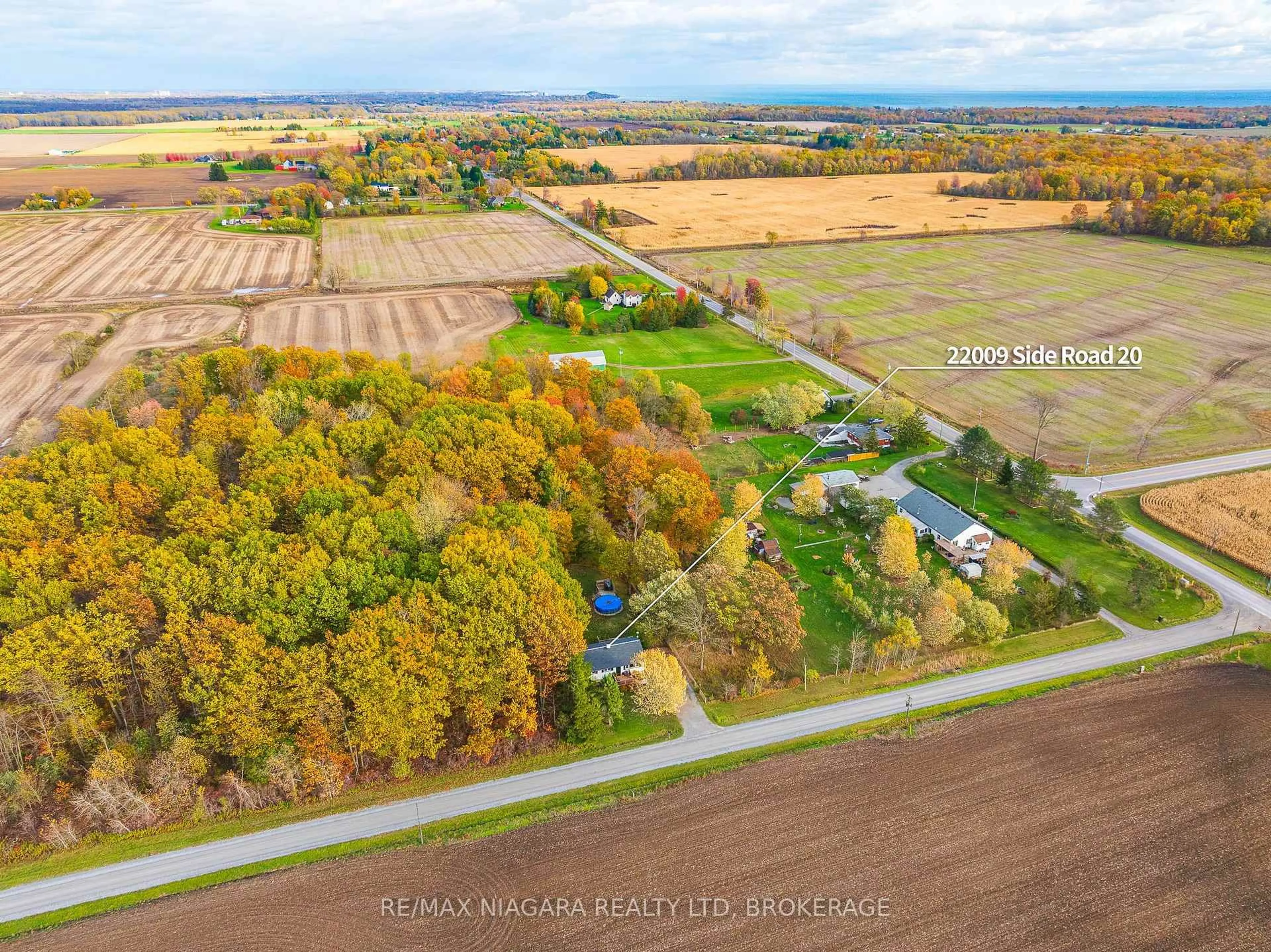 A pic from outside/outdoor area/front of a property/back of a property/a pic from drone, unknown for 22009 Side Road 20, Wainfleet Ontario L0S 1V0