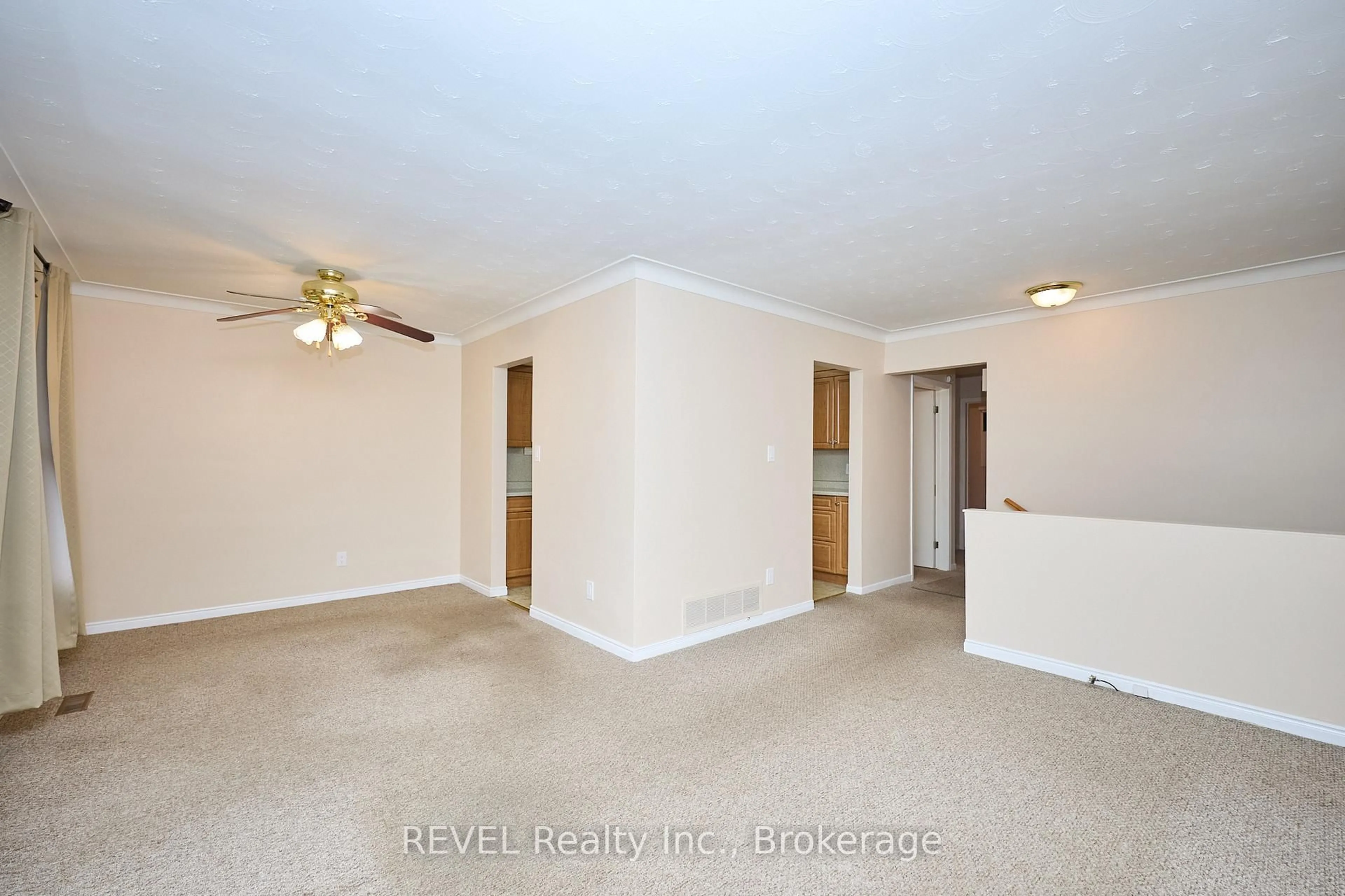 A pic of a room for 7067 Centennial St, Niagara Falls Ontario L2G 2Z2