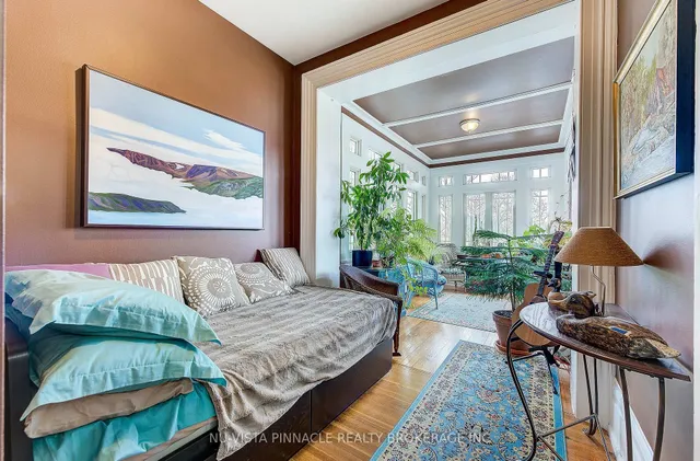 49 Ridout St #5, London South 5