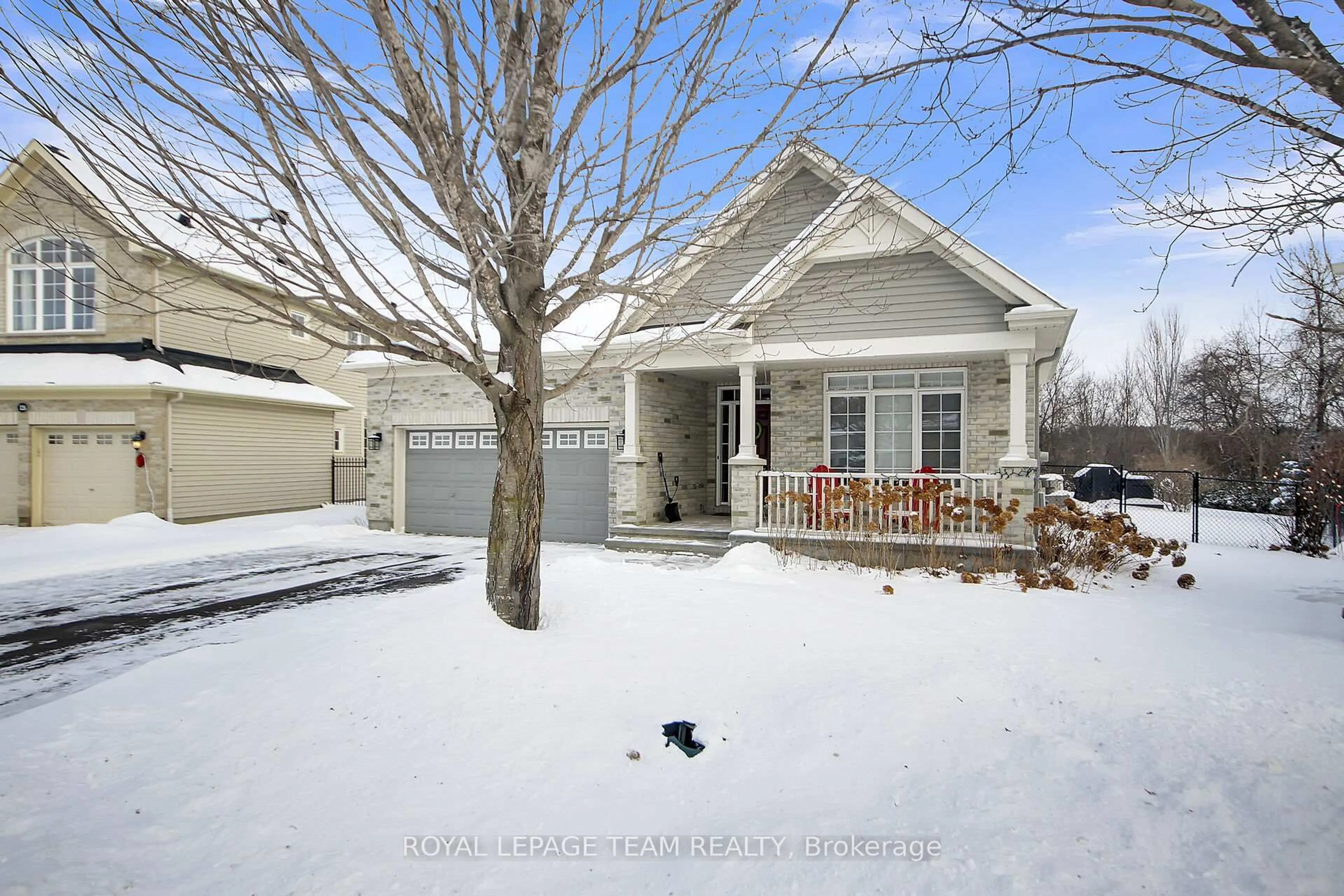 A pic from outside/outdoor area/front of a property/back of a property/a pic from drone, street for 128 Chenoa Way, Ottawa Ontario K2J 0M2