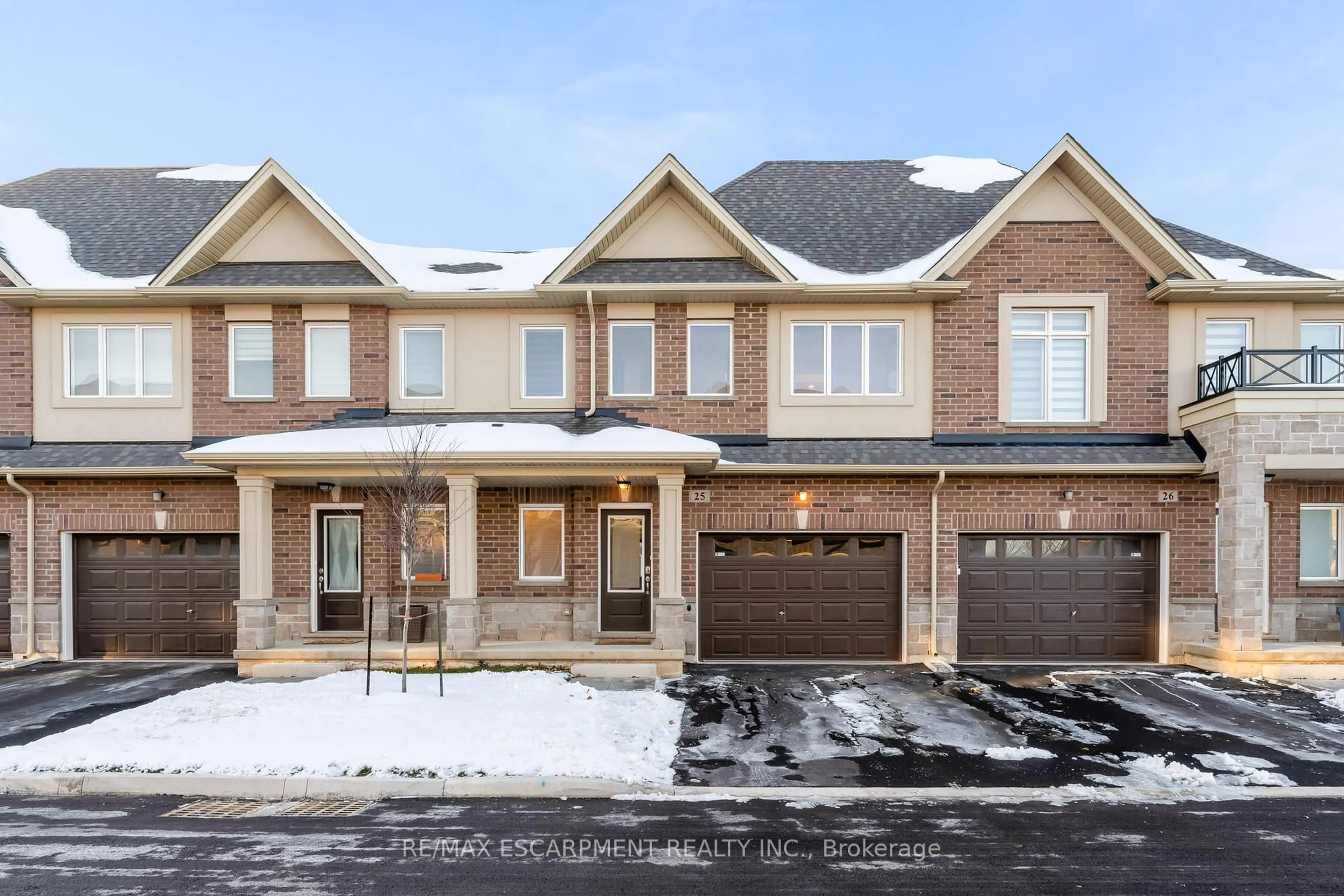 Home with brick exterior material, street for 205 Thames Way #25, Hamilton Ontario L0R 1W0