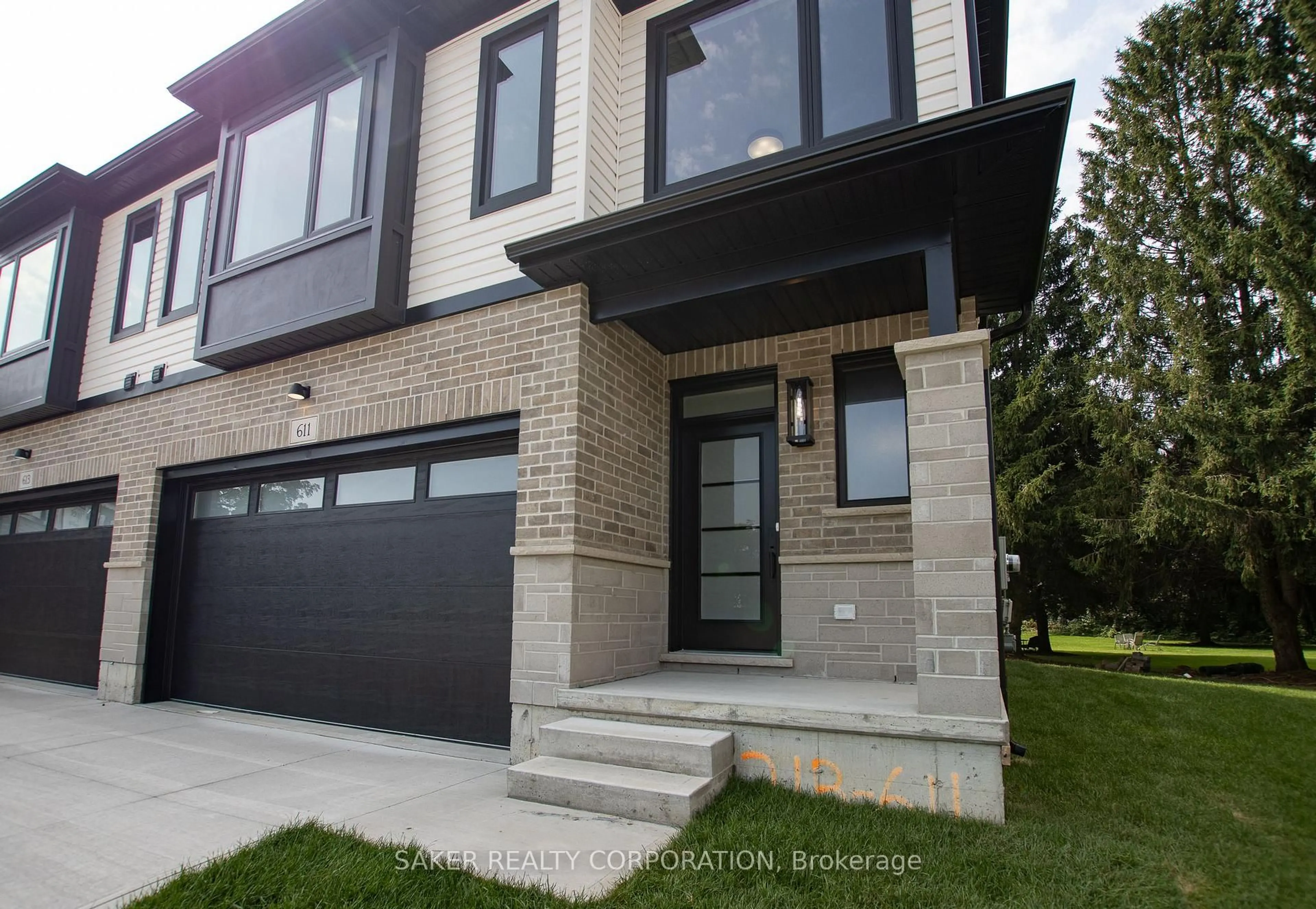 Home with brick exterior material, street for 615 REGENT St, Strathroy-Caradoc Ontario N0L 1W0
