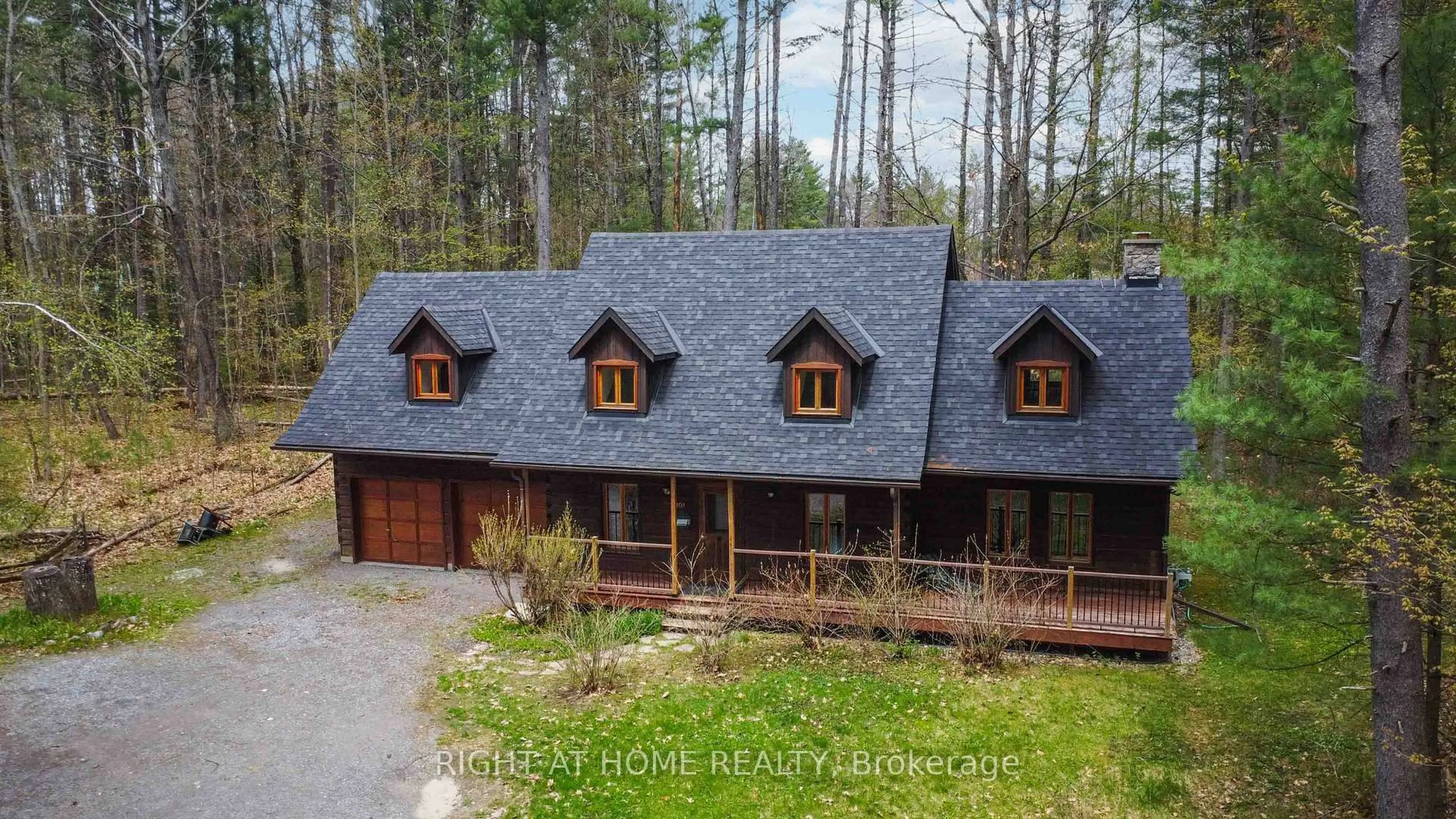 A pic from outside/outdoor area/front of a property/back of a property/a pic from drone, unknown for 101 Myrtle Lane, Ottawa Ontario K0A 3M0