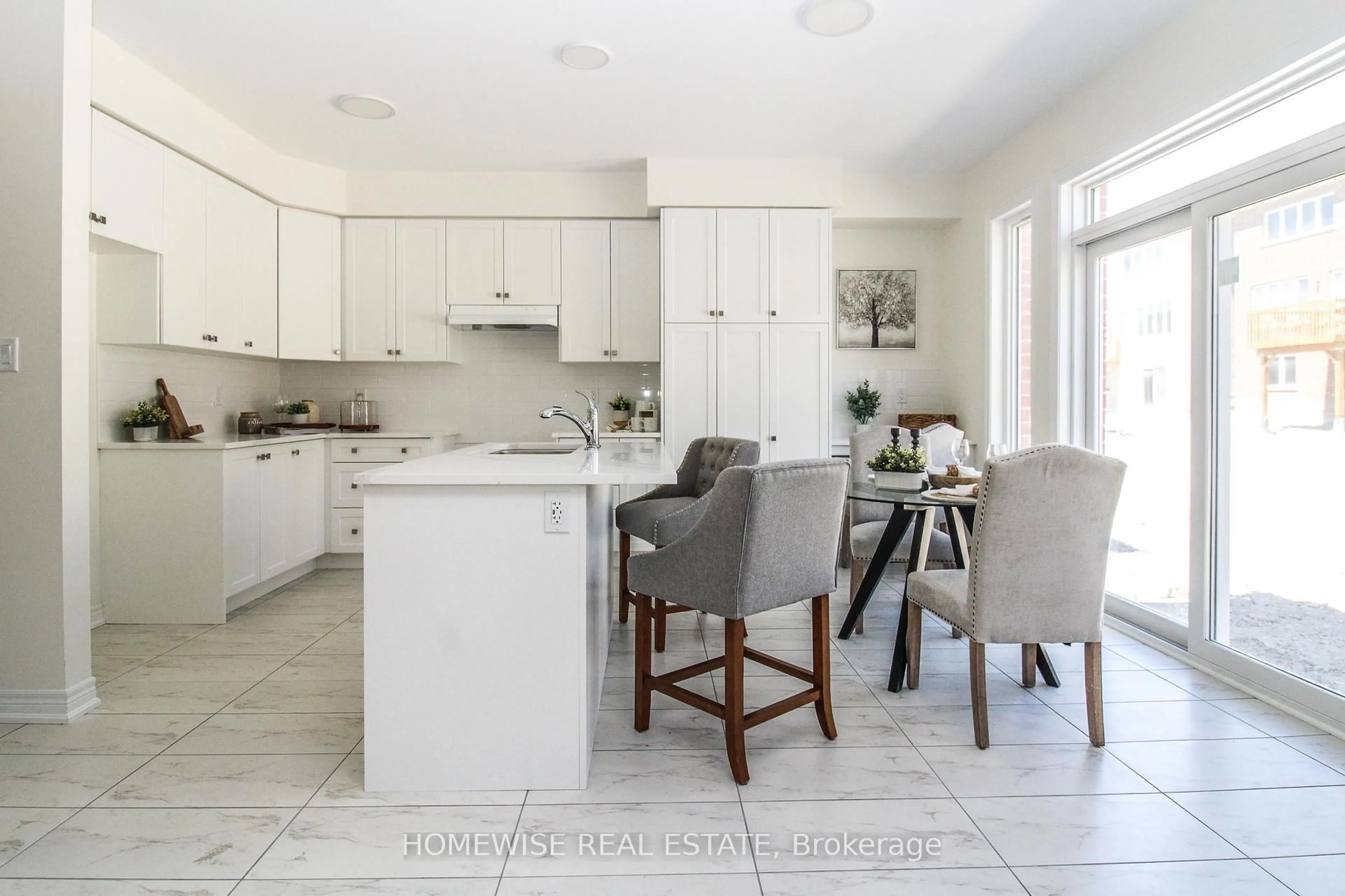 Open concept kitchen, ceramic/tile floor for 514 Clayton Ave, Peterborough Ontario K9K 0H5