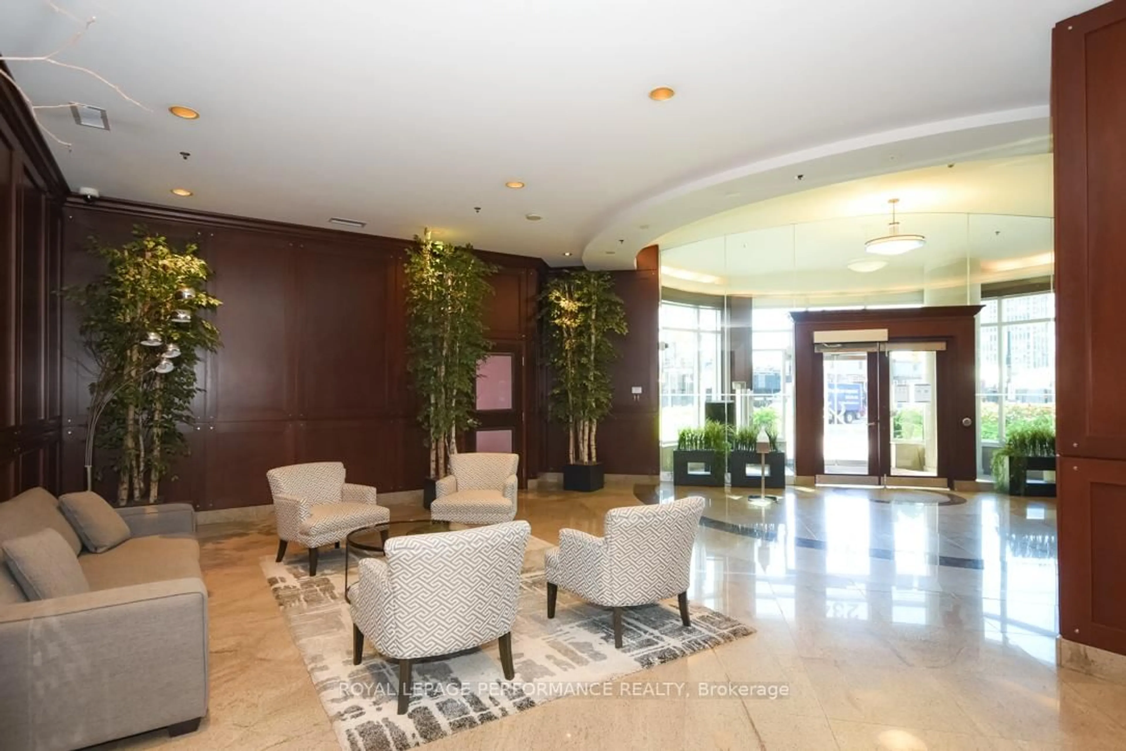 Lobby for 234 Rideau St #1107, Ottawa Ontario K1N 0A9