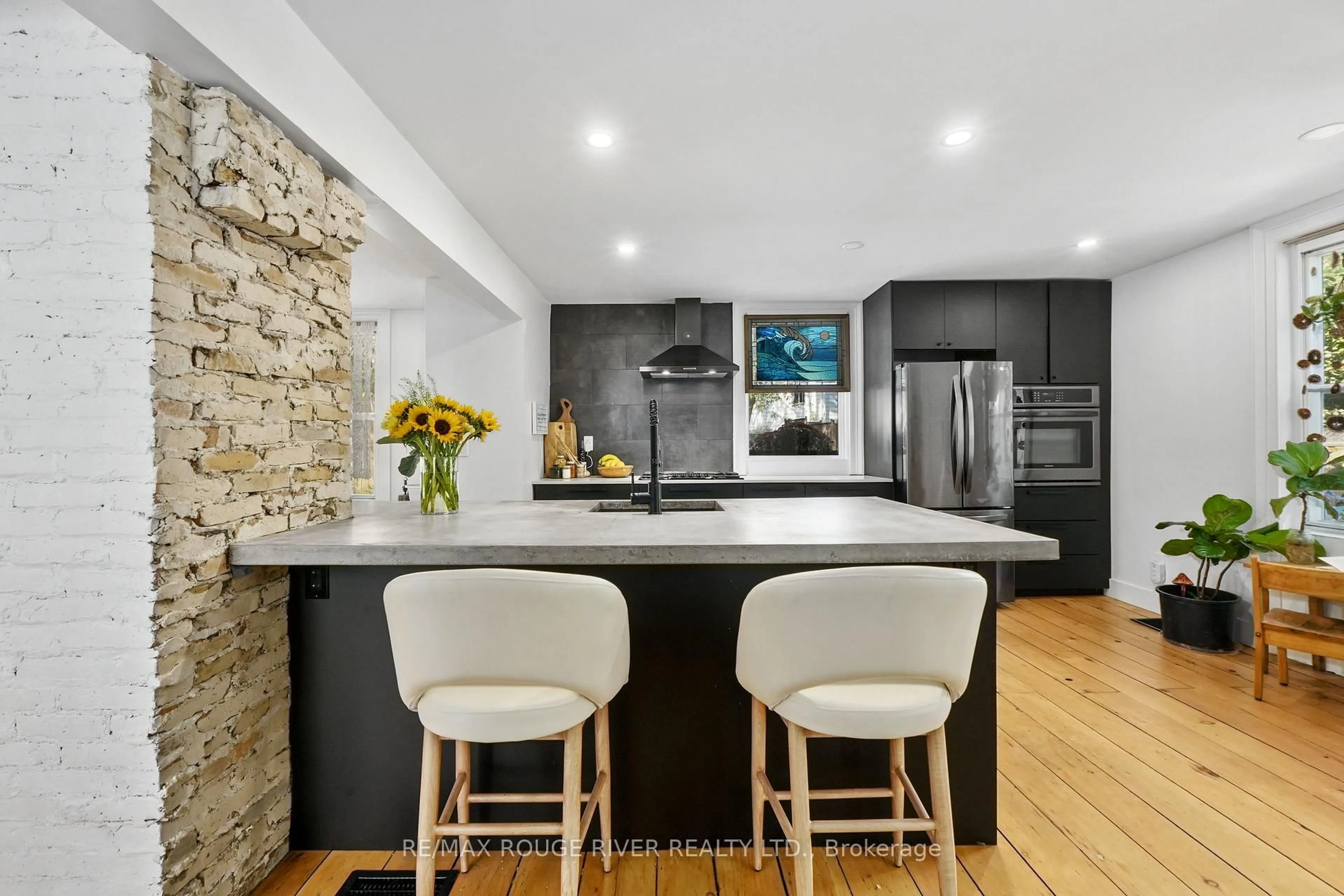 Contemporary kitchen, unknown for 3 Browns Dr, Port Hope Ontario L1A 1R4