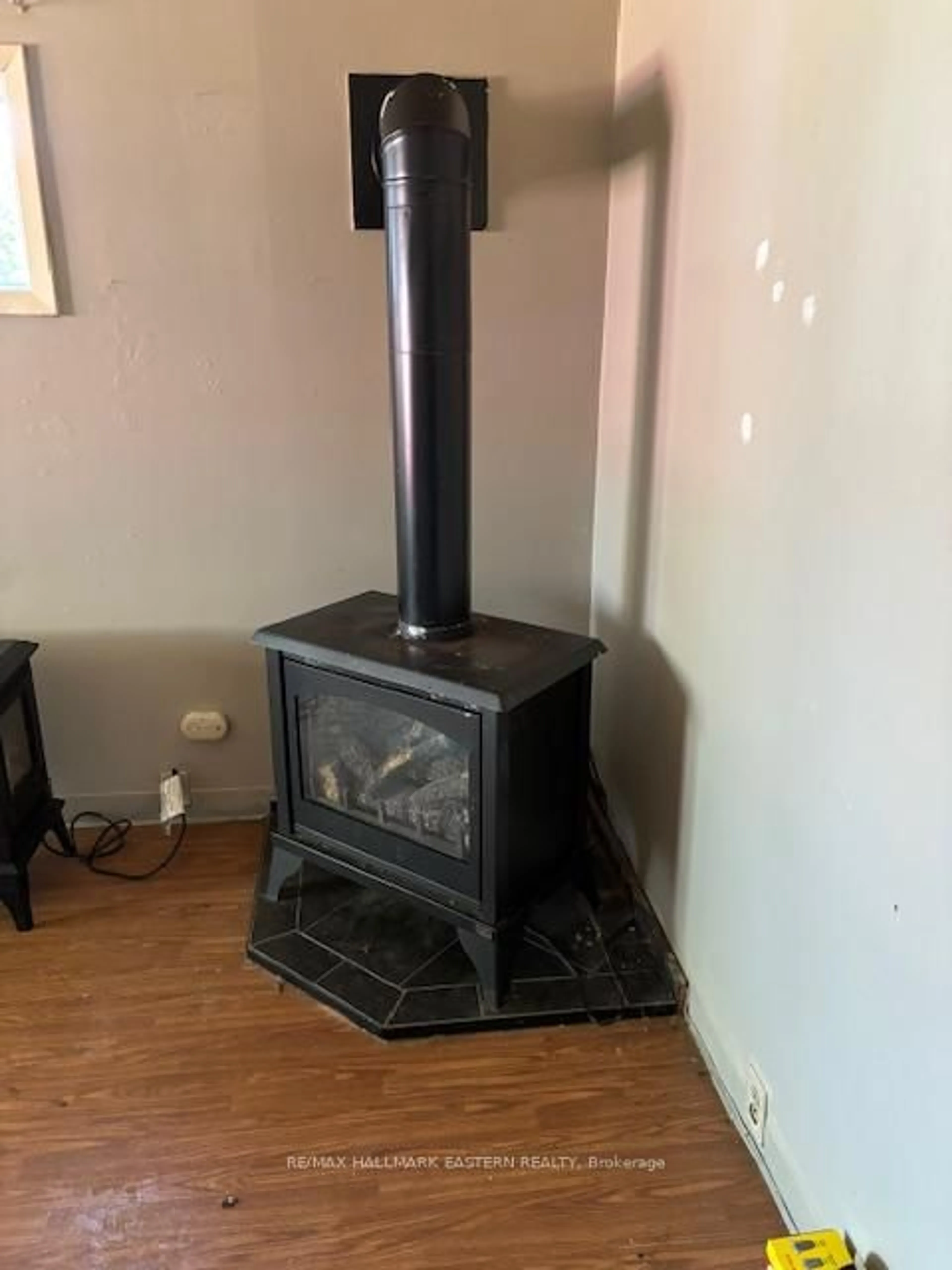 A pic of a room for 71 Glenelg St, Kawartha Lakes Ontario K9V 1Z4