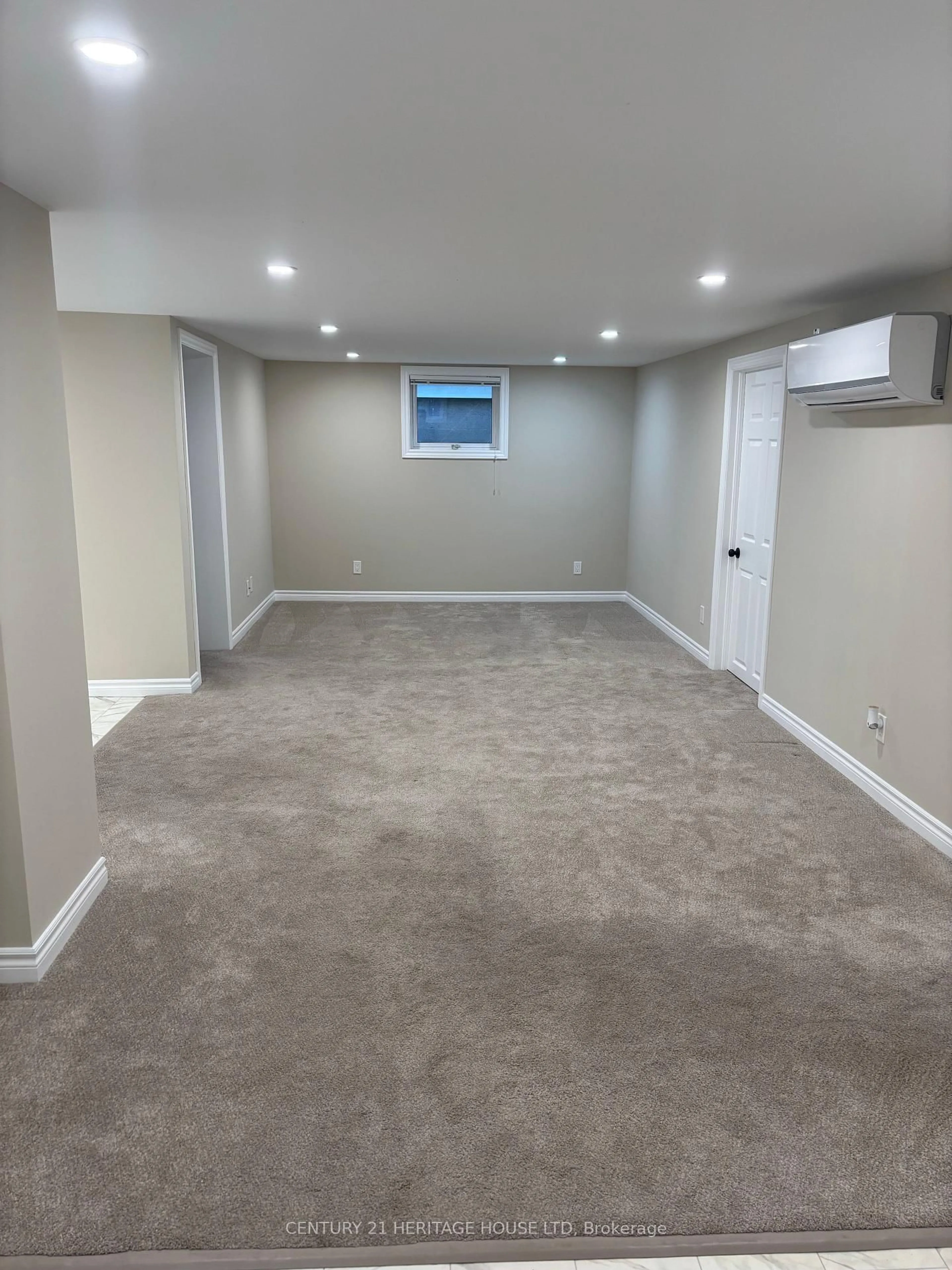 A pic of a room for 11 BARNES St, St. Thomas Ontario N5R 2V3