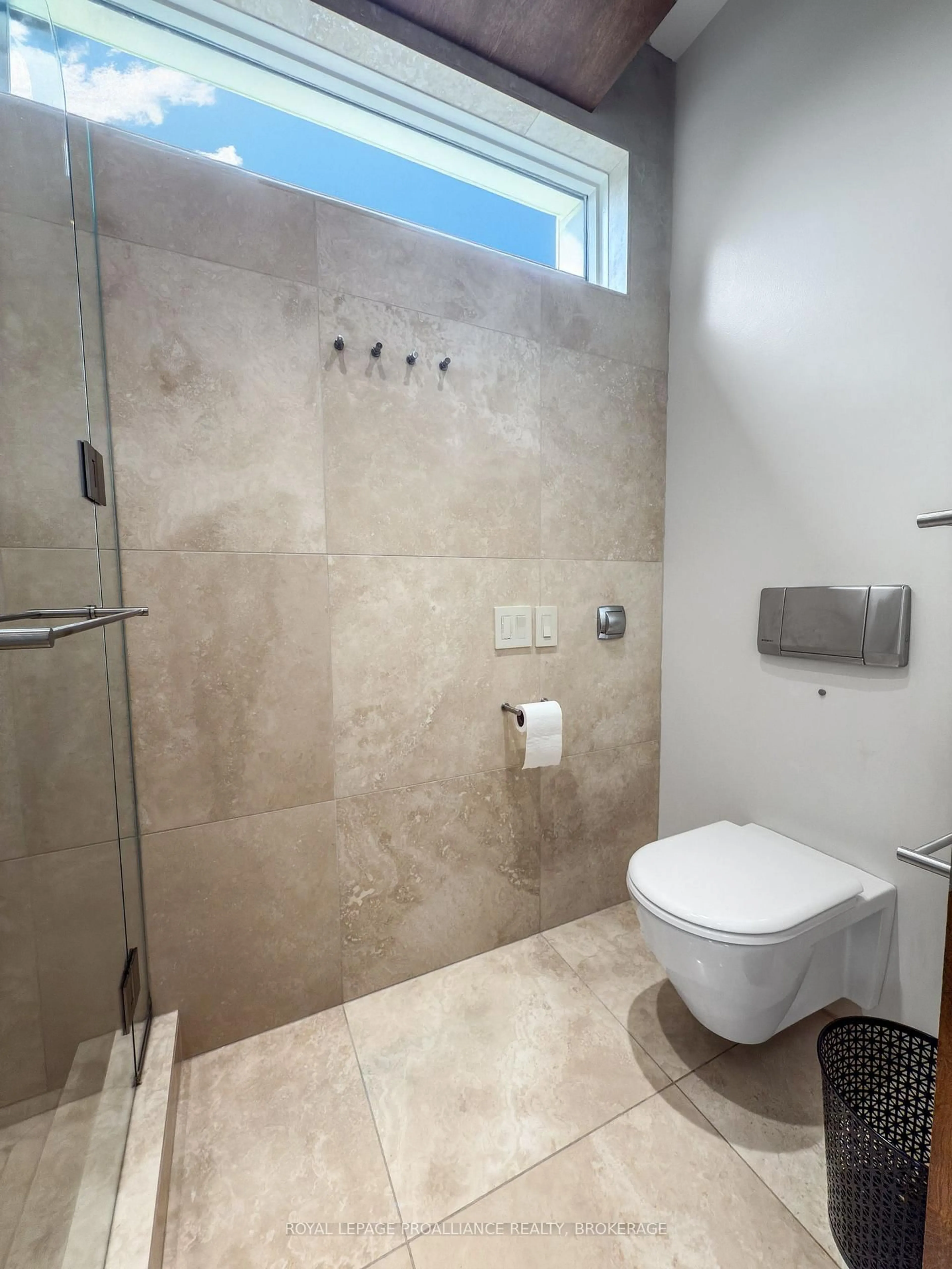 Standard bathroom, ceramic/tile floor for 3 Authors Lane, Kingston Ontario K7M 7W7