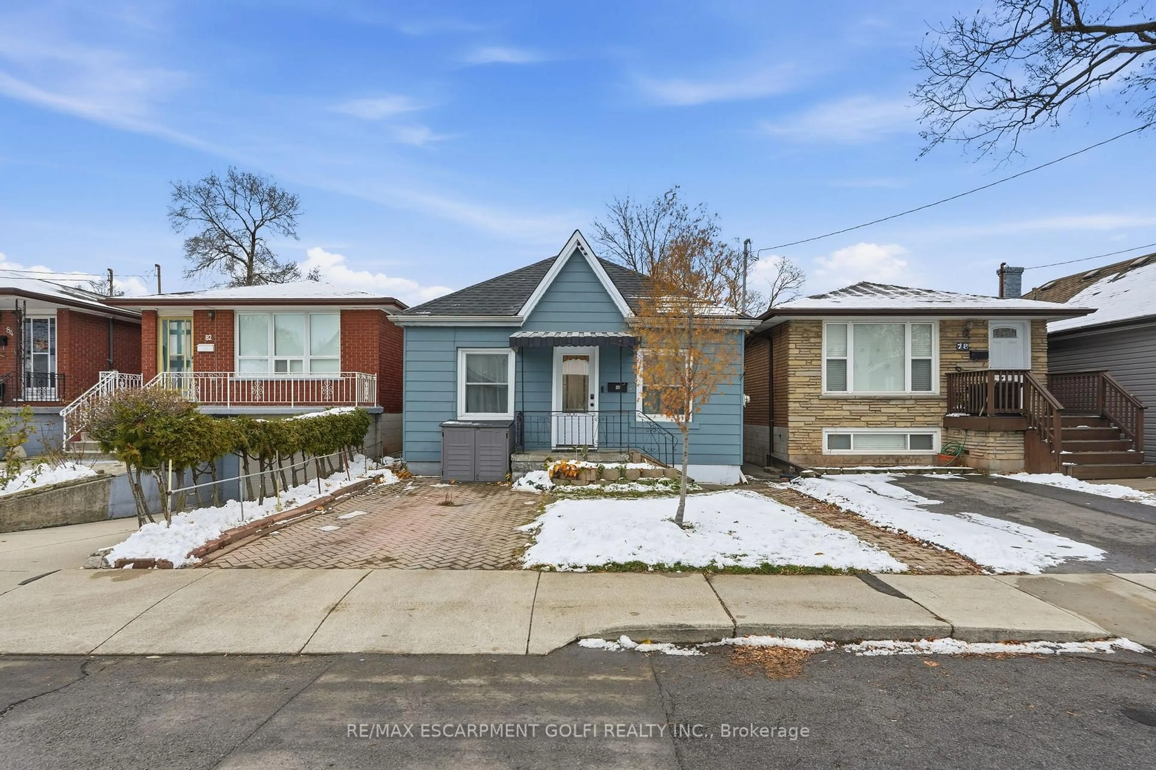 Home with brick exterior material, street for 80 Province St, Hamilton Ontario L8H 4H6