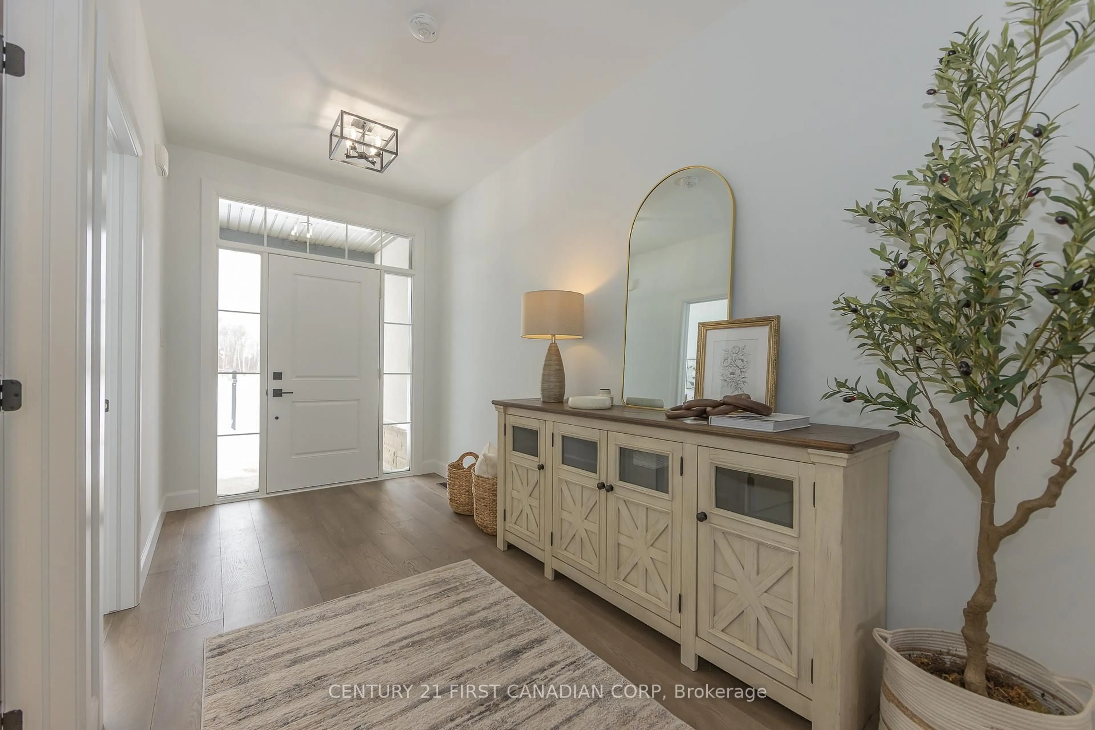 Indoor entryway for 4398 GREEN BEND Rd, London South Ontario N6P 0K9