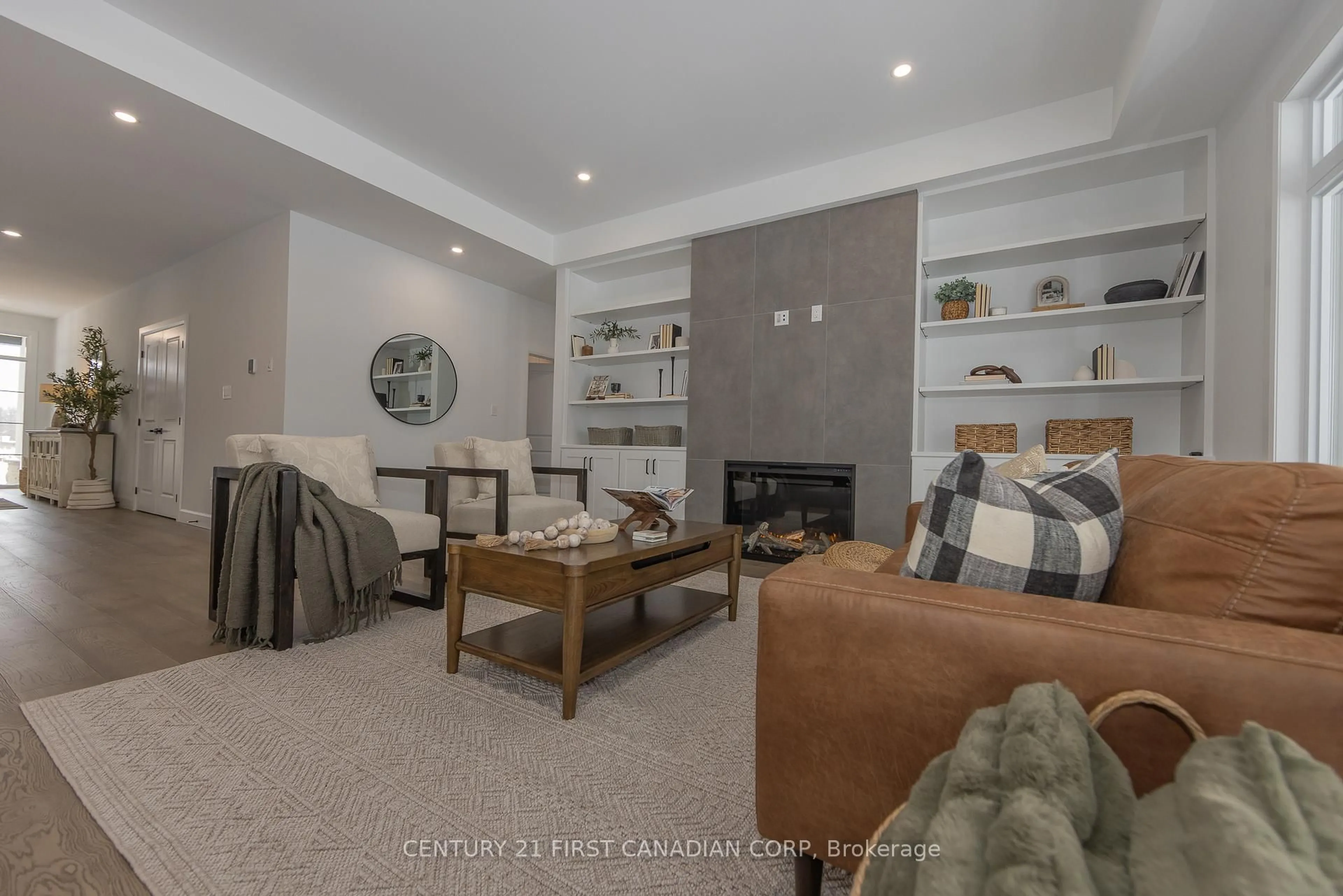 Living room with furniture, unknown for 4398 GREEN BEND Rd, London South Ontario N6P 0K9