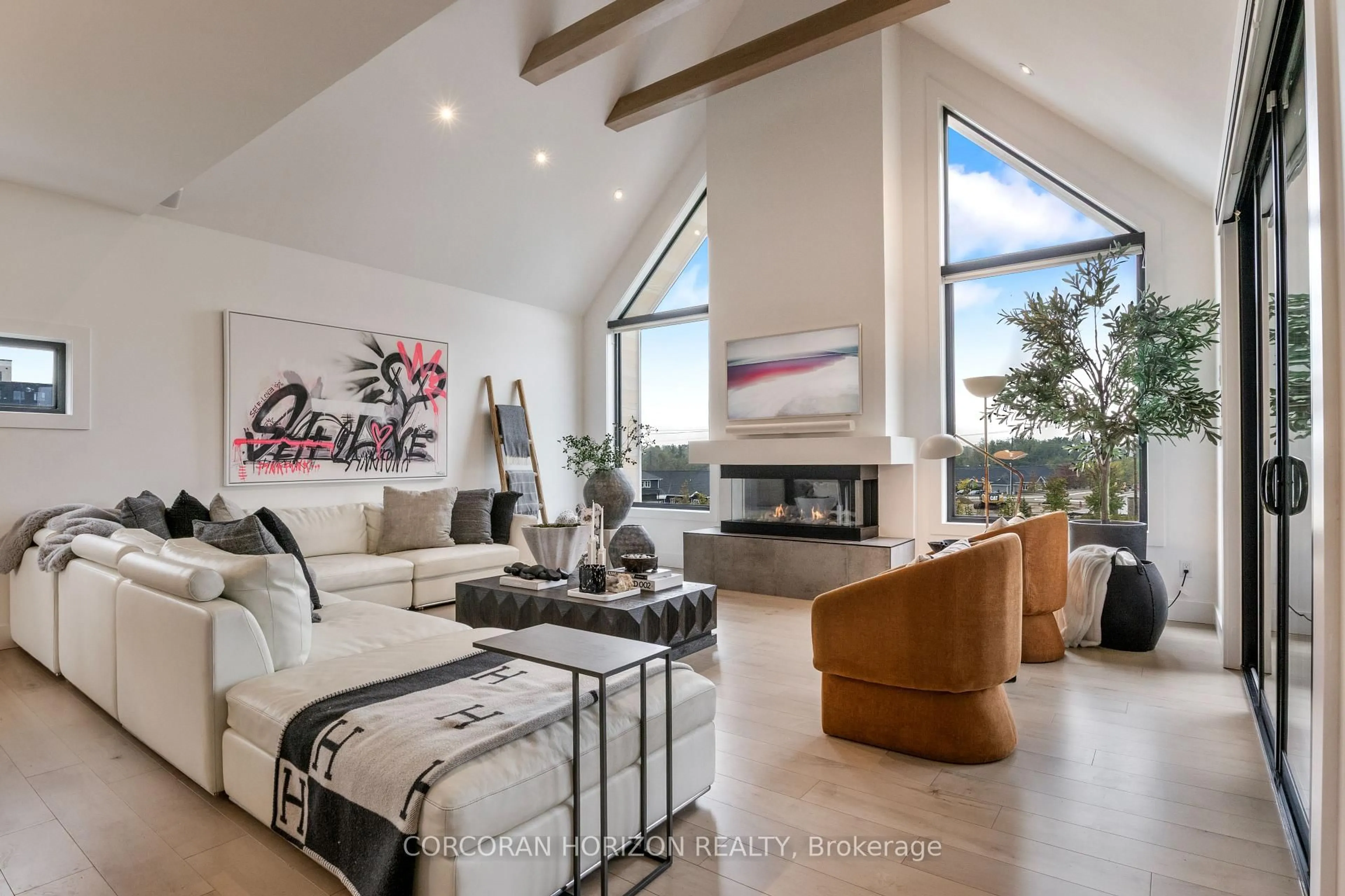 Living room with furniture, unknown for 920 Thomas Pedder Crt, Kitchener Ontario N2P 0C2