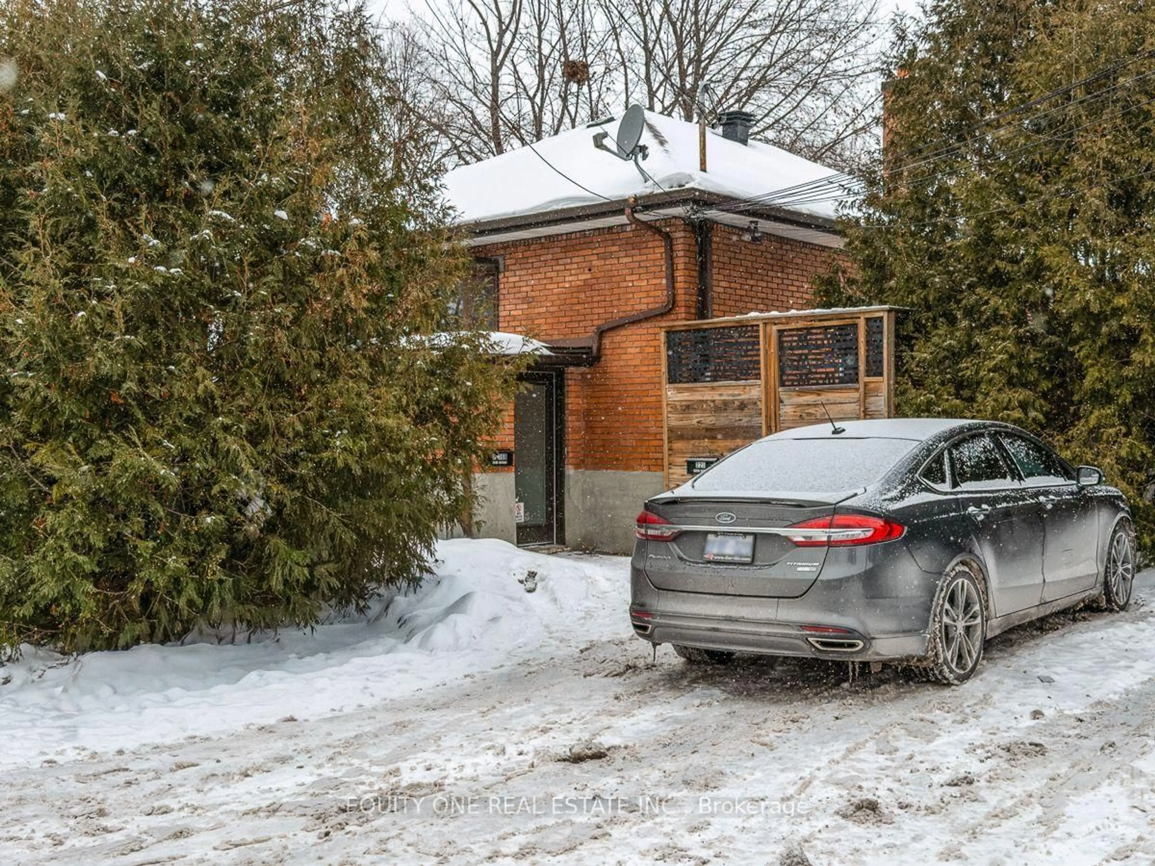 Unknown for 366 Maria Goretti Circ, Ottawa Ontario K1L 7K8