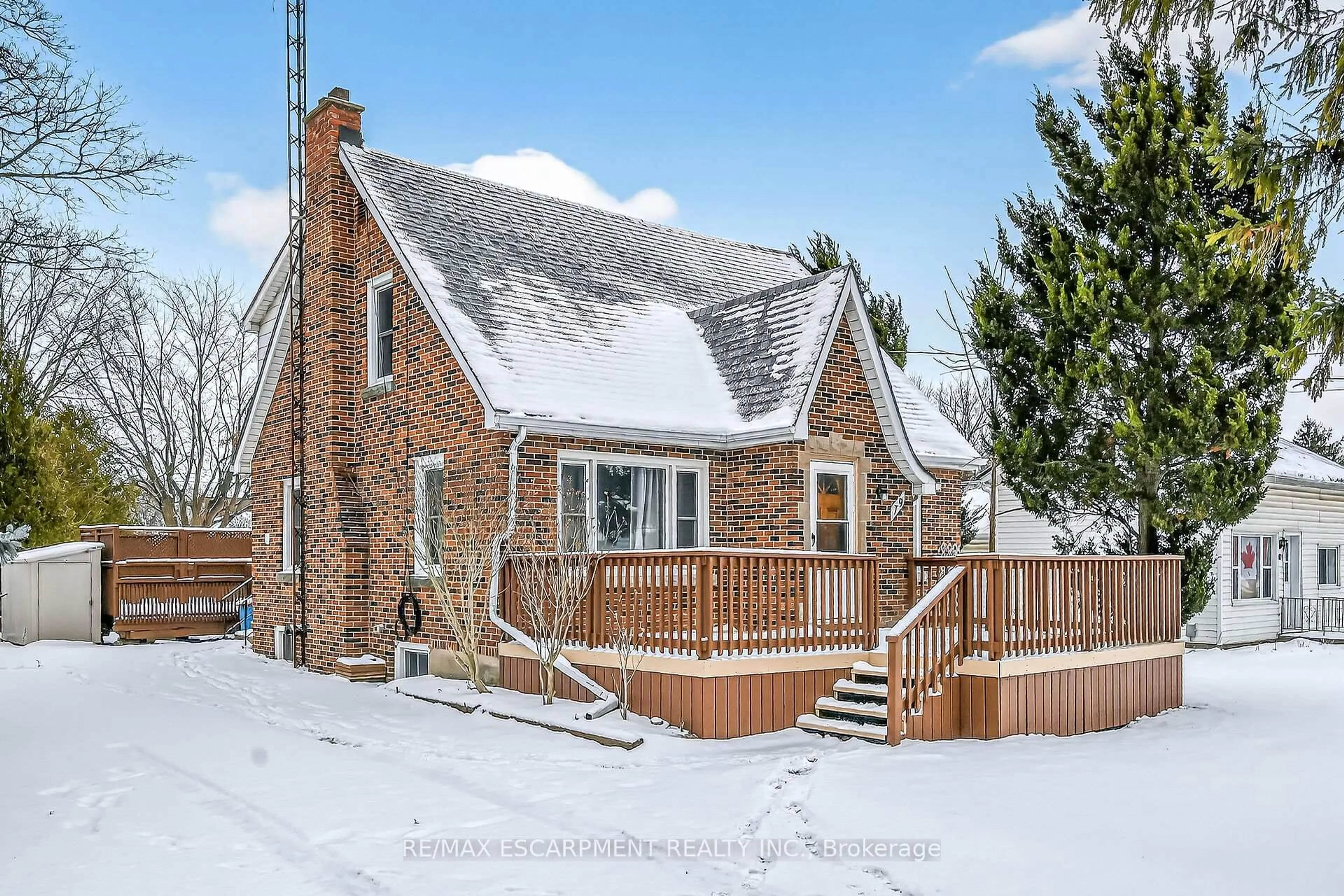 Home with brick exterior material, street for 79 Main St, Haldimand Ontario N0A 1H0