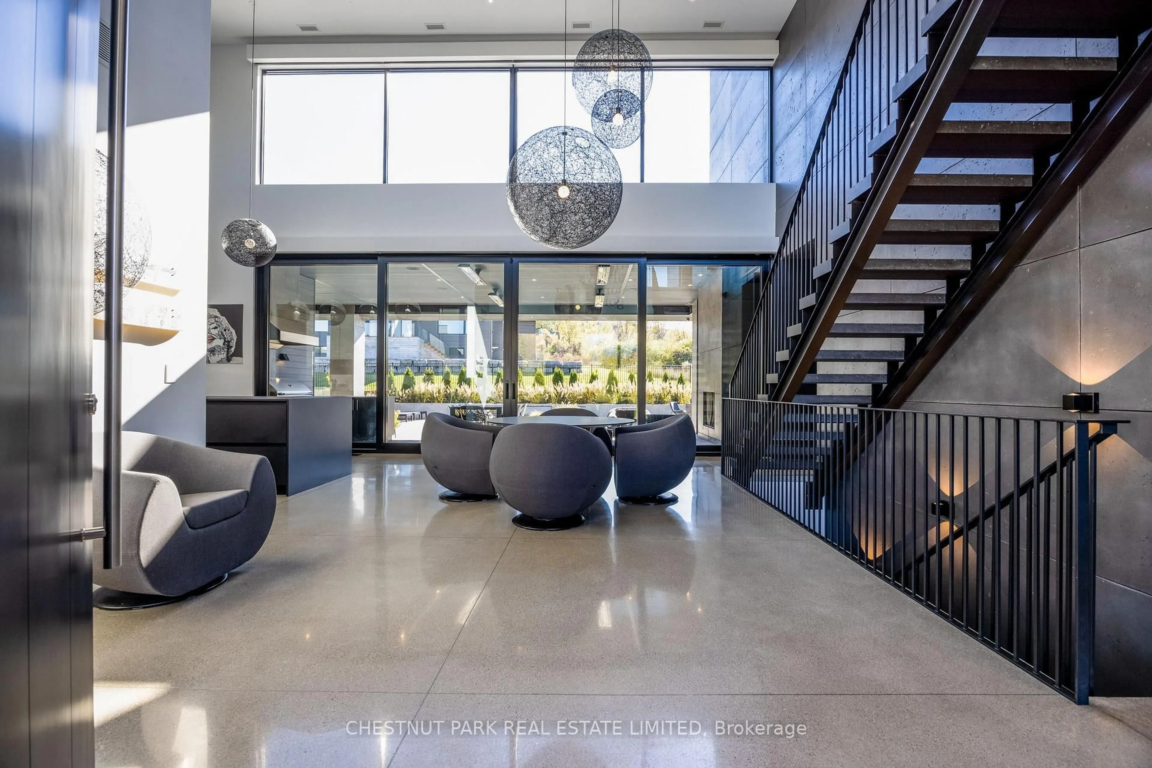 Lobby for 112 Stone Zack Lane, Blue Mountains Ontario N0H 1J0