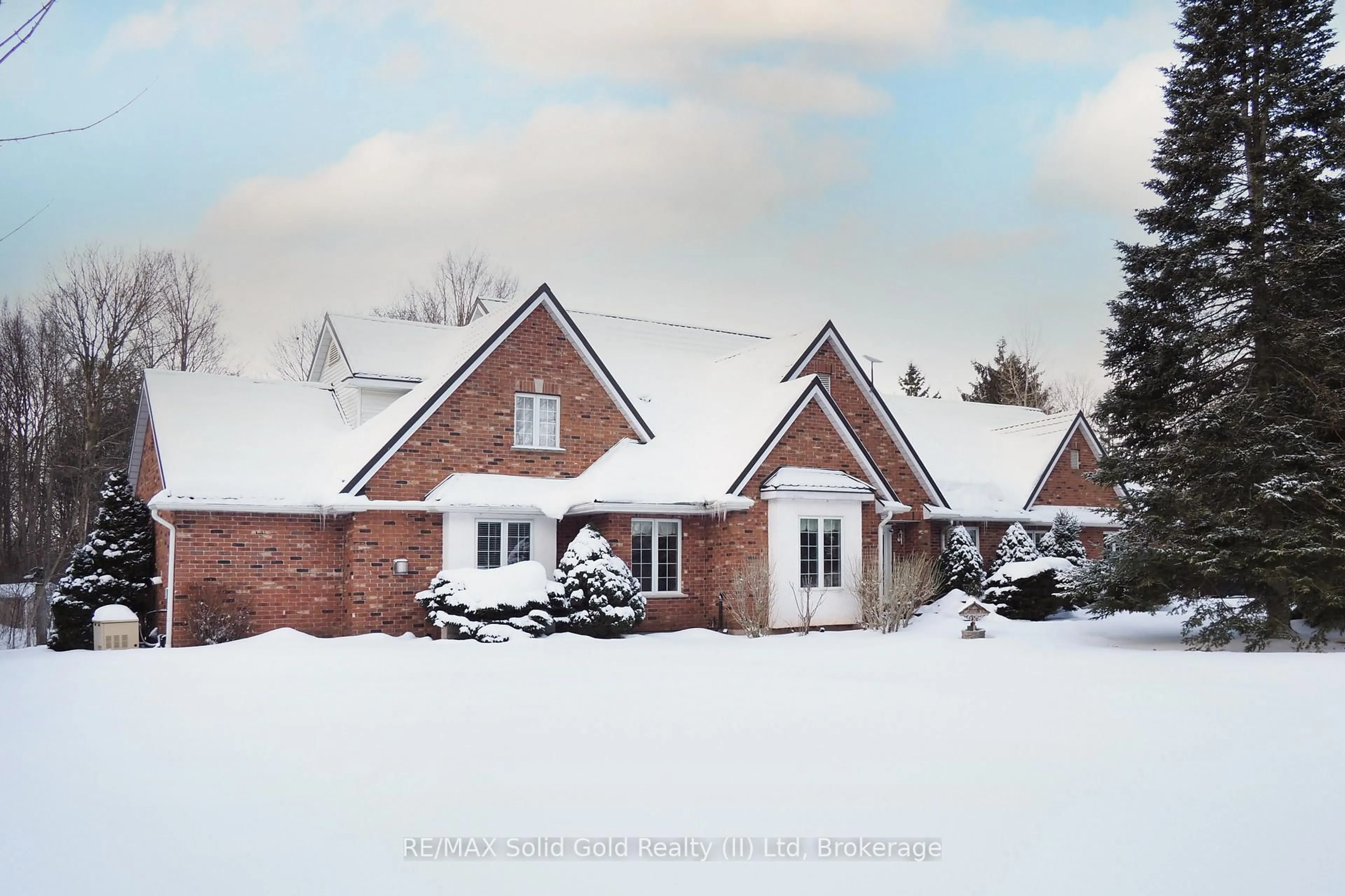 A pic from outside/outdoor area/front of a property/back of a property/a pic from drone, street for 5146 Township 1 Rd, Guelph/Eramosa Ontario N1H 6J4