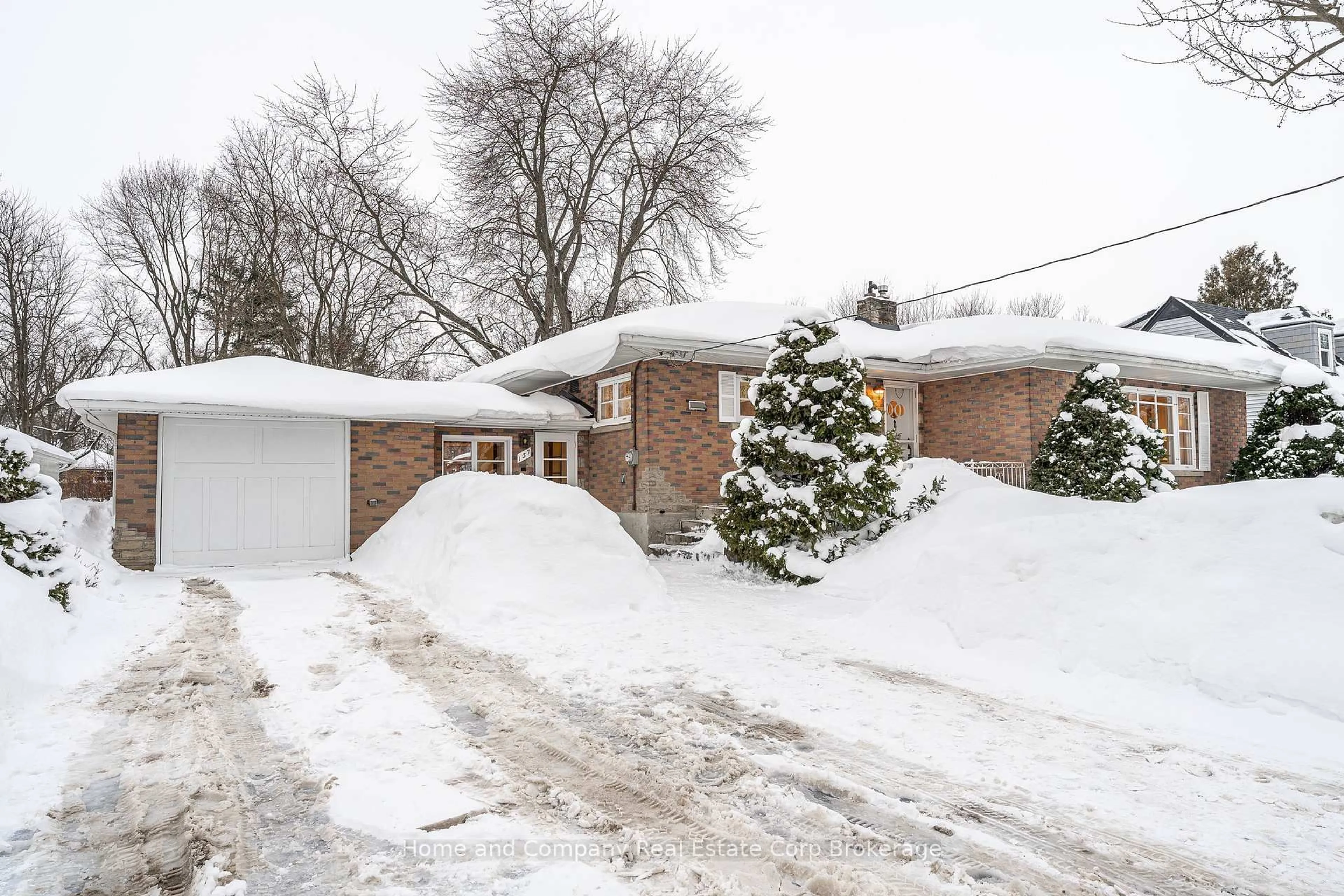 Unknown for 137 Britannia St, Stratford Ontario N5A 5Z3