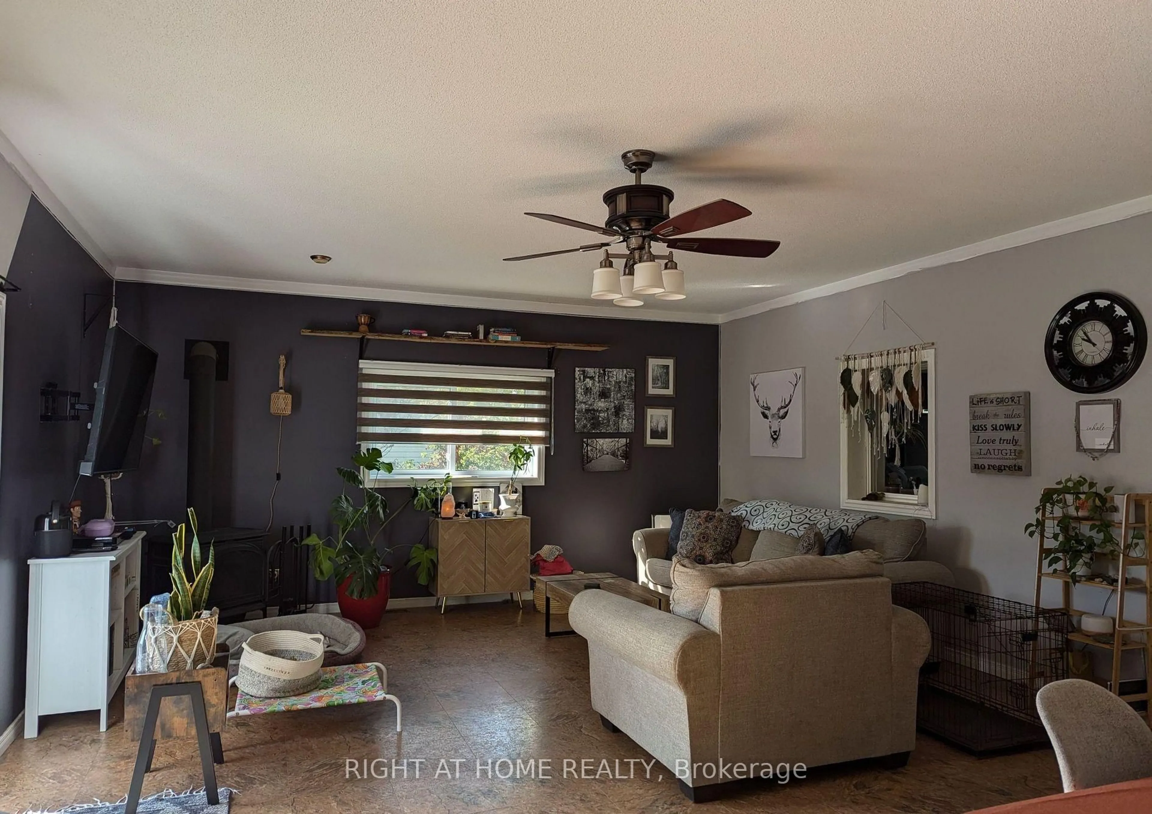 Living room with furniture, unknown for 521 McCool St, Mattawa Ontario P0H 1V0