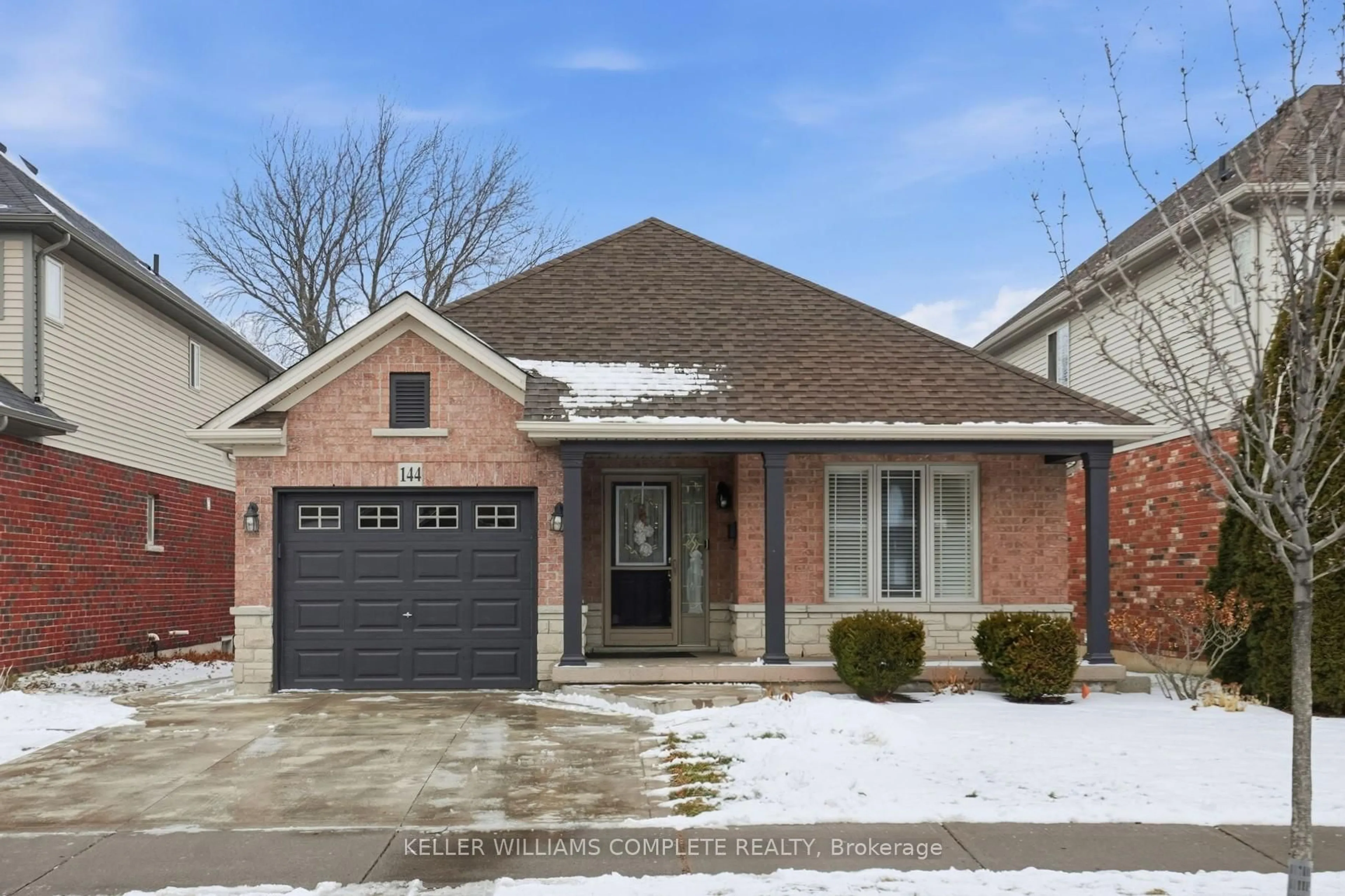 Home with brick exterior material, street for 144 Sumner Cres, Grimsby Ontario L3M 0B4