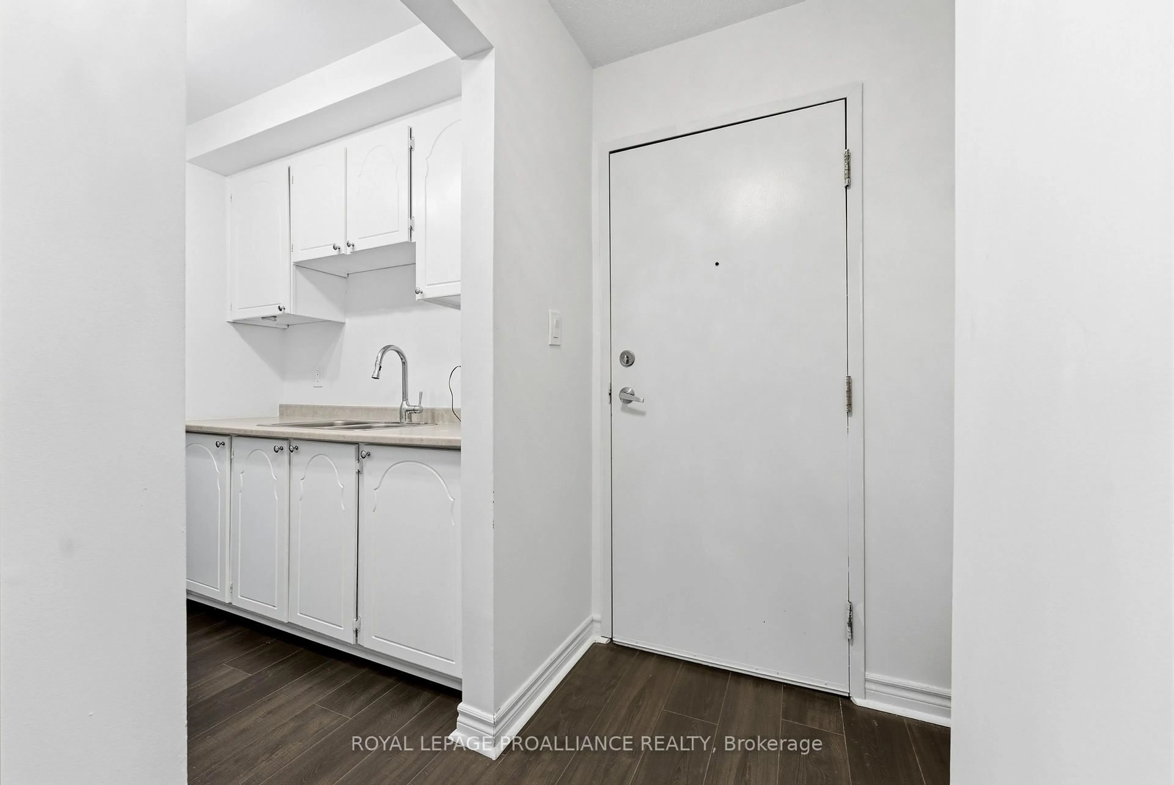 Standard kitchen, unknown for 80 Grier St #3, Belleville Ontario K8P 3A3