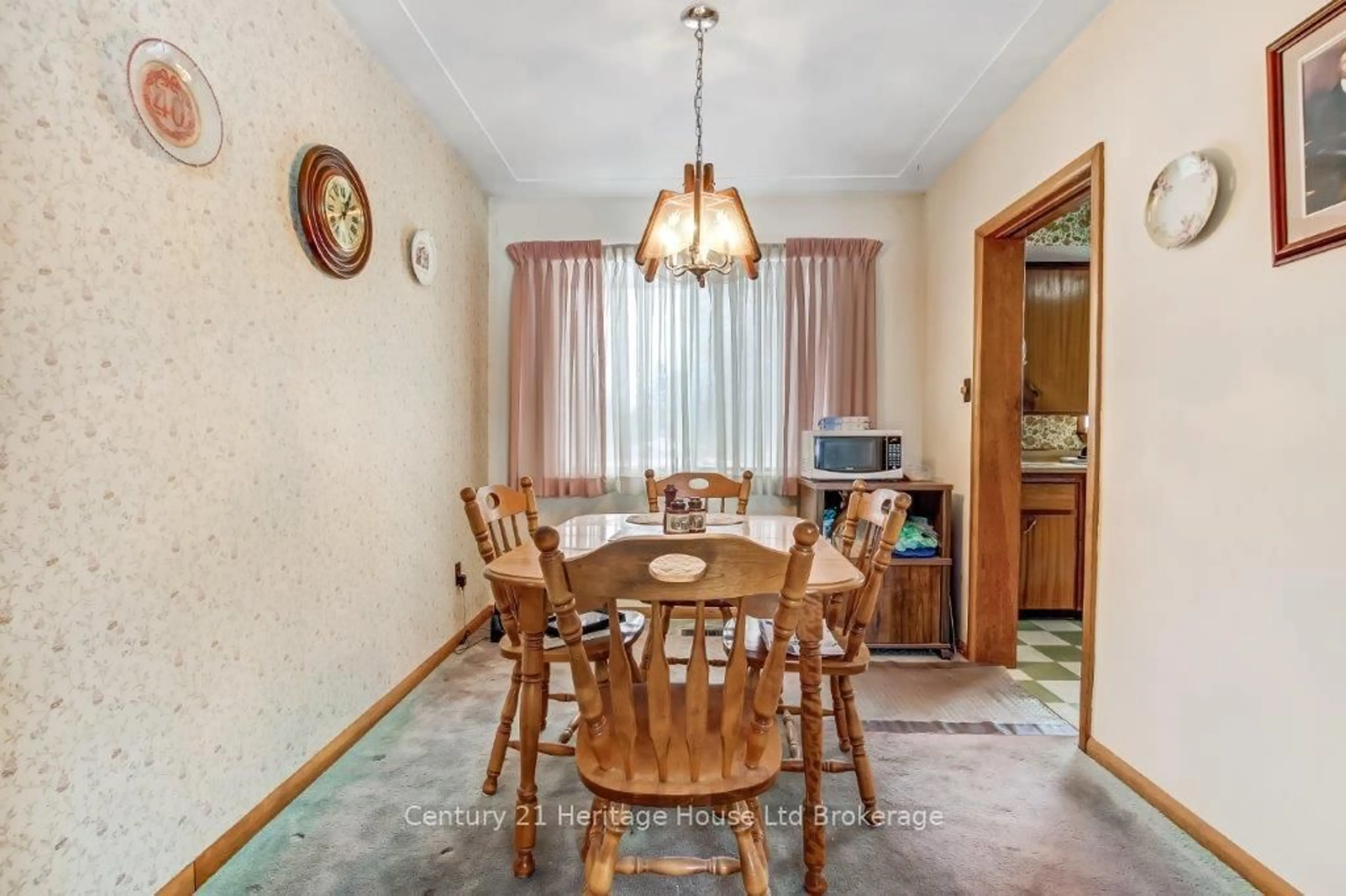 Dining room, unknown for 876 Isabel St, Woodstock Ontario N4S 2A8