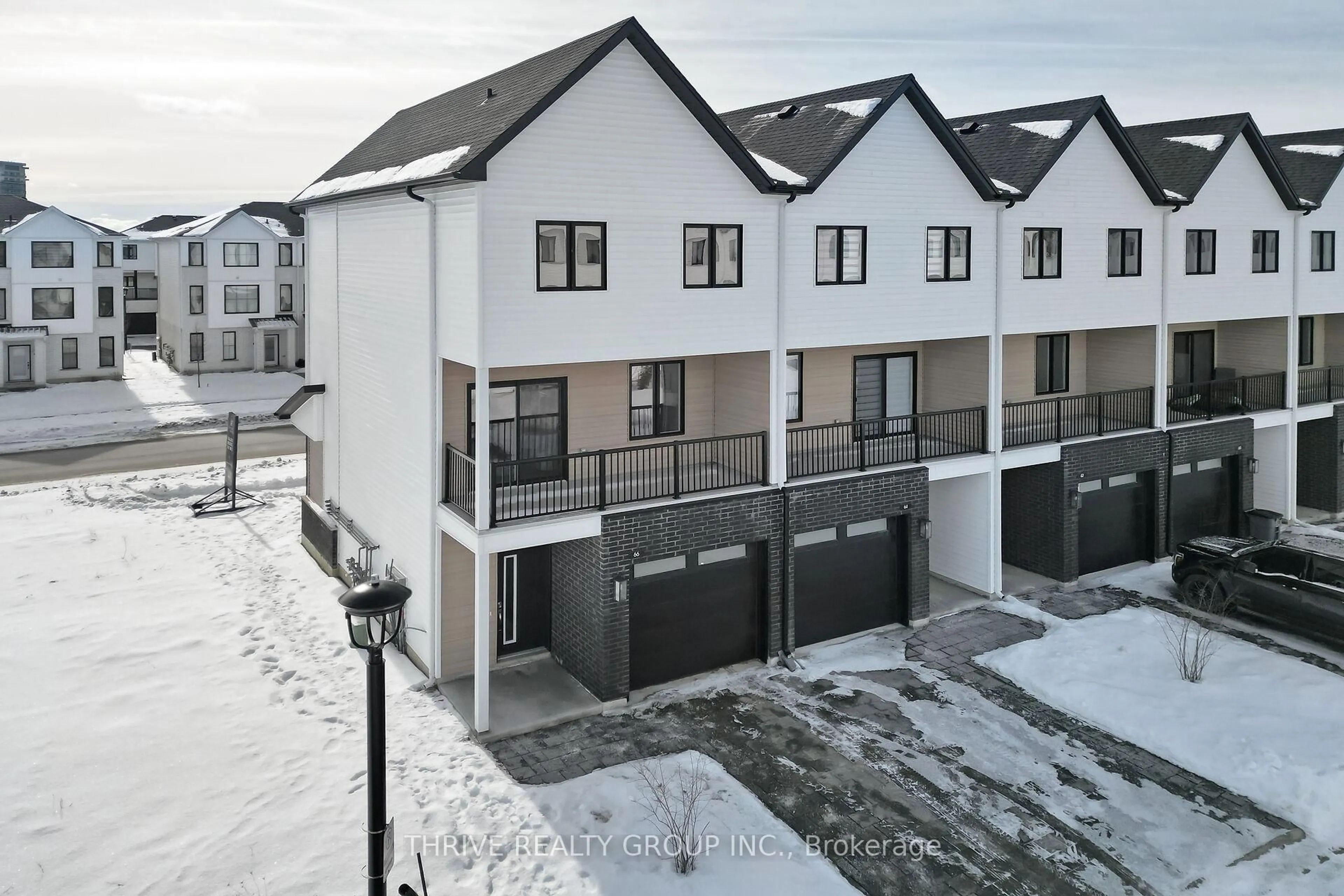 A pic from outside/outdoor area/front of a property/back of a property/a pic from drone, street for 1595 Capri Cres #66, London North Ontario N6G 3Y6