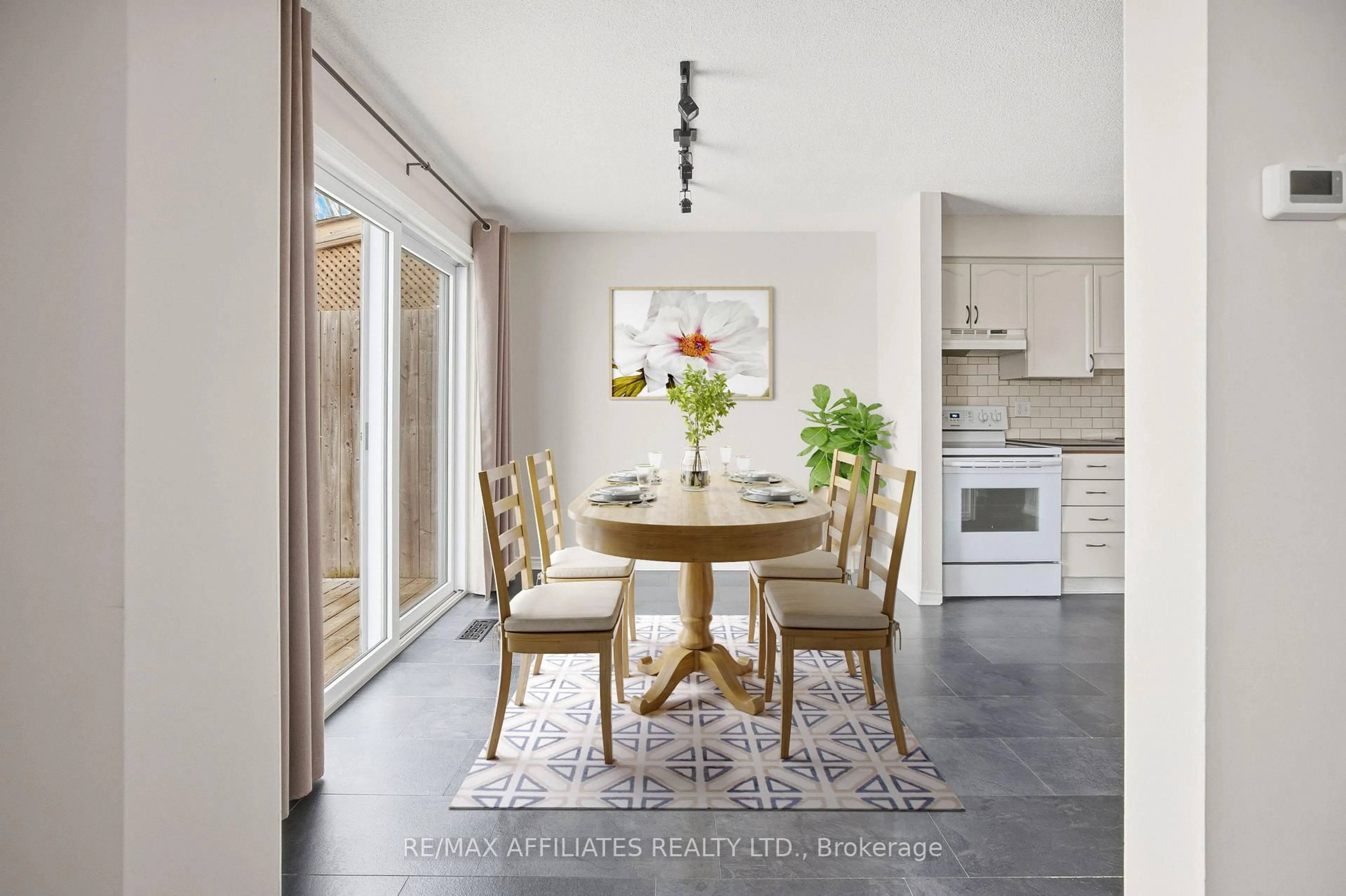 Unknown for 128 Dunham St, Carleton Place Ontario K7C 4M8