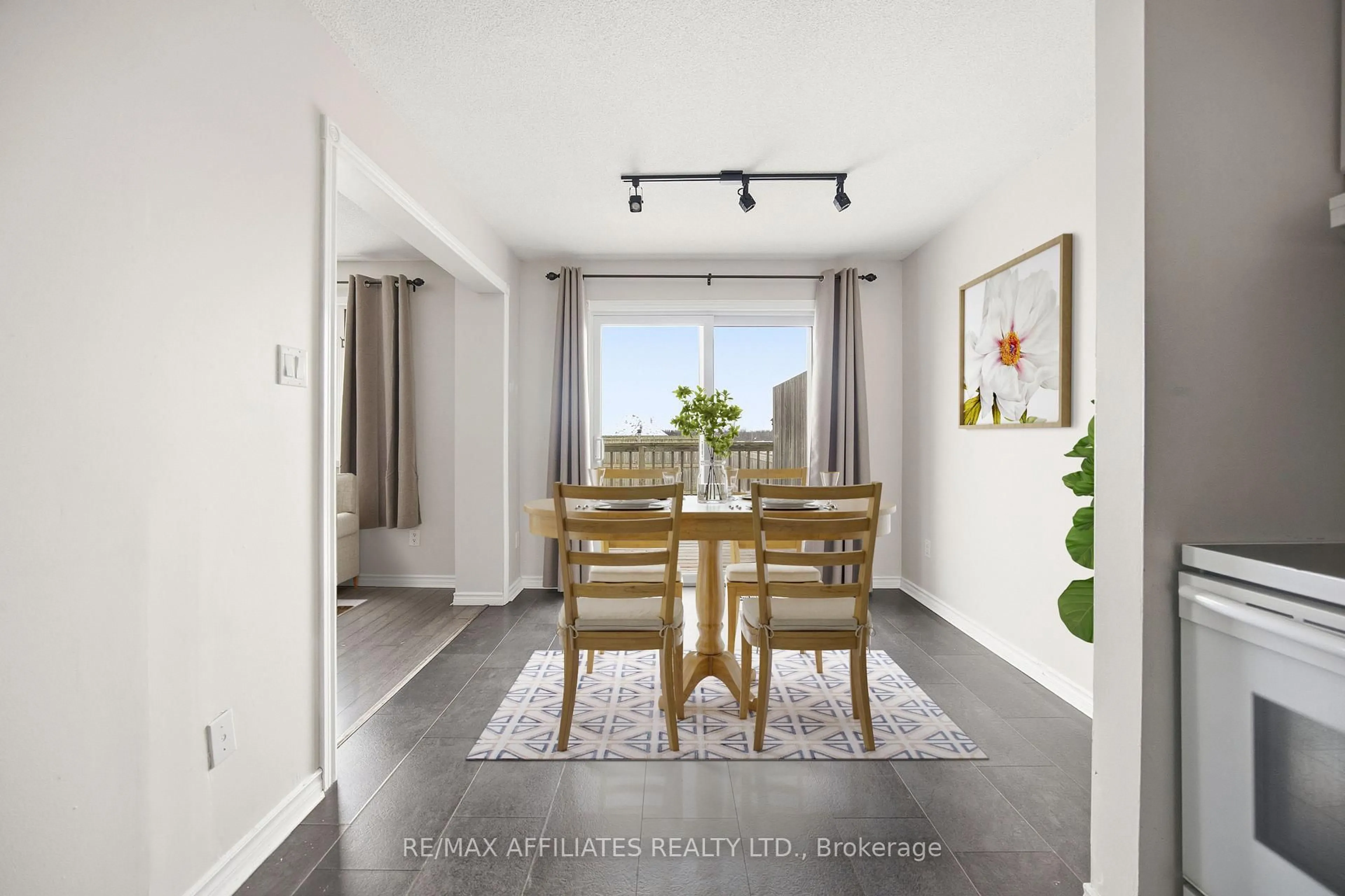 Dining room, unknown for 128 Dunham St, Carleton Place Ontario K7C 4M8