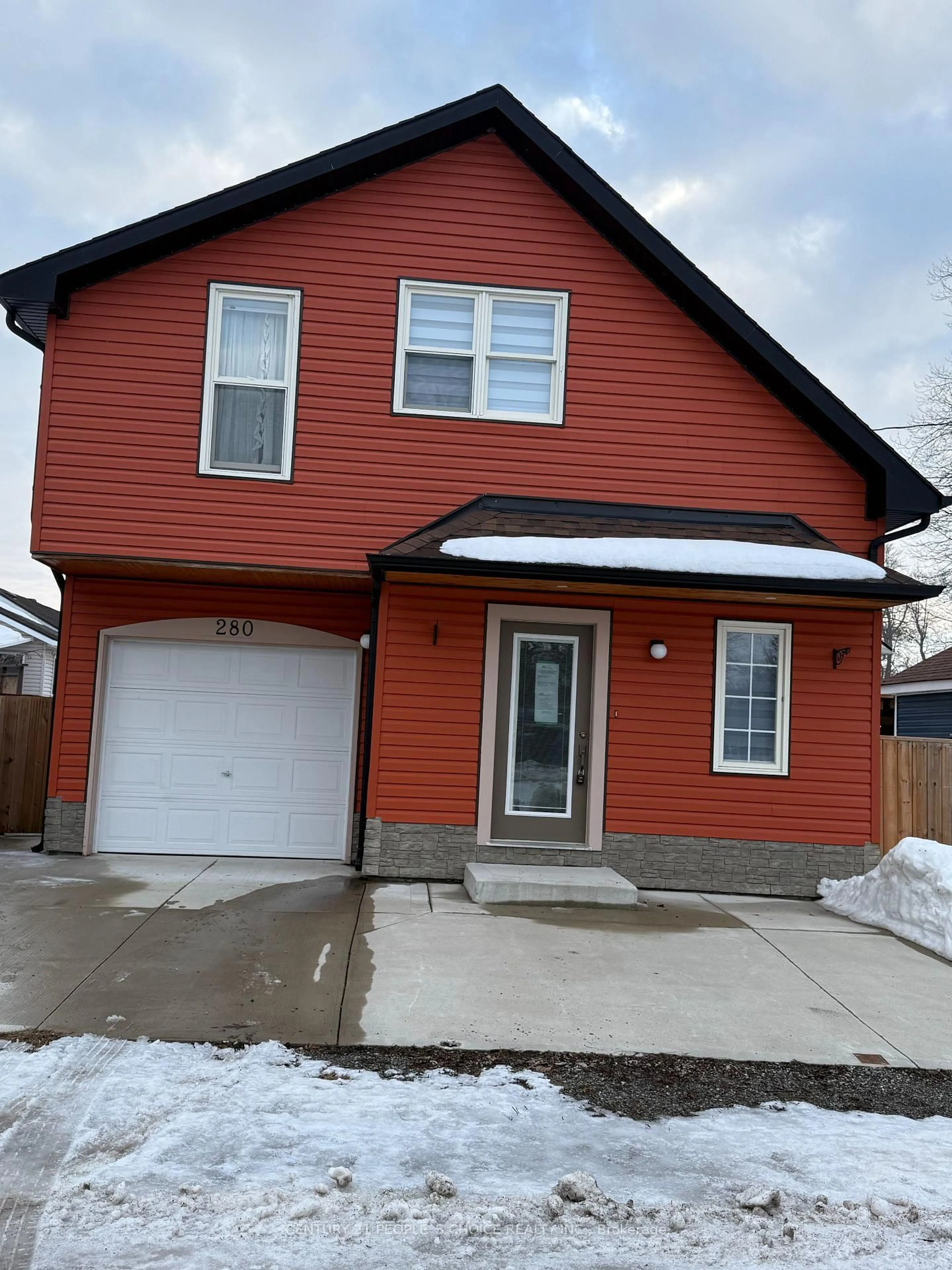 Home with brick exterior material, street for 280 Cambridge Rd, Fort Erie Ontario L0S 1B0