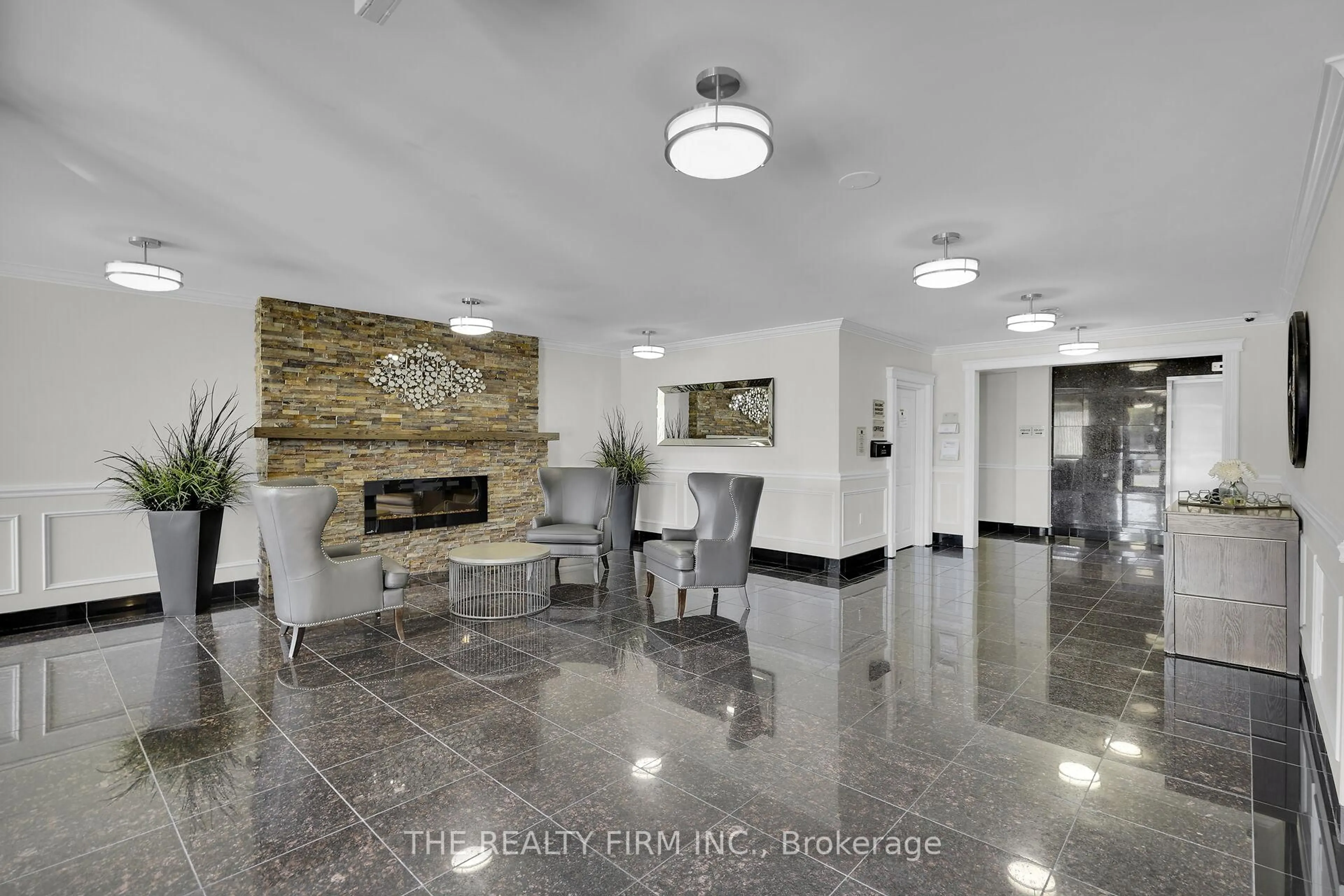 Lobby for 353 Commissioners Rd #107, London South Ontario N6J 0A3