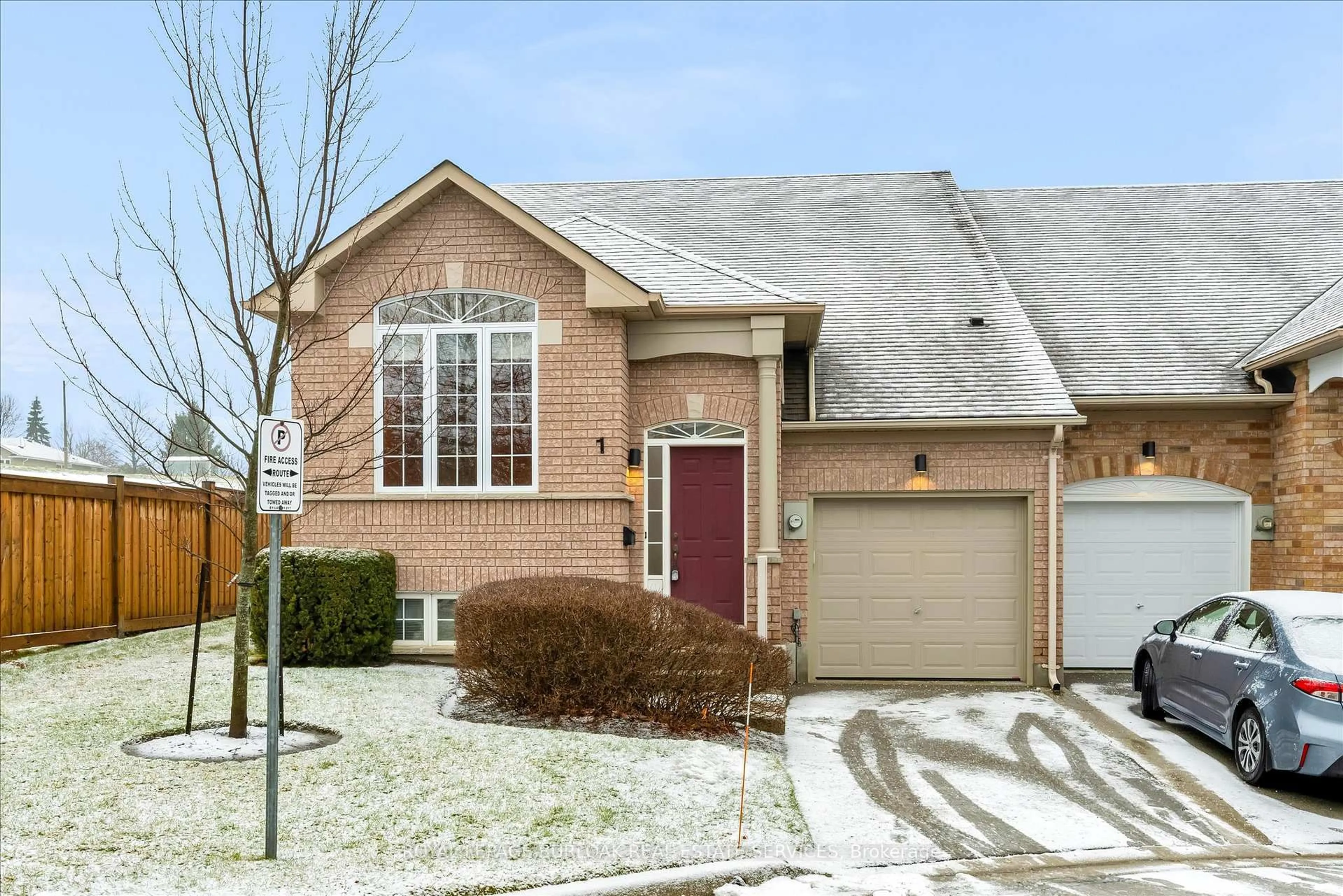 Unknown for 10 Davidson Blvd #1, Hamilton Ontario L9H 7N9