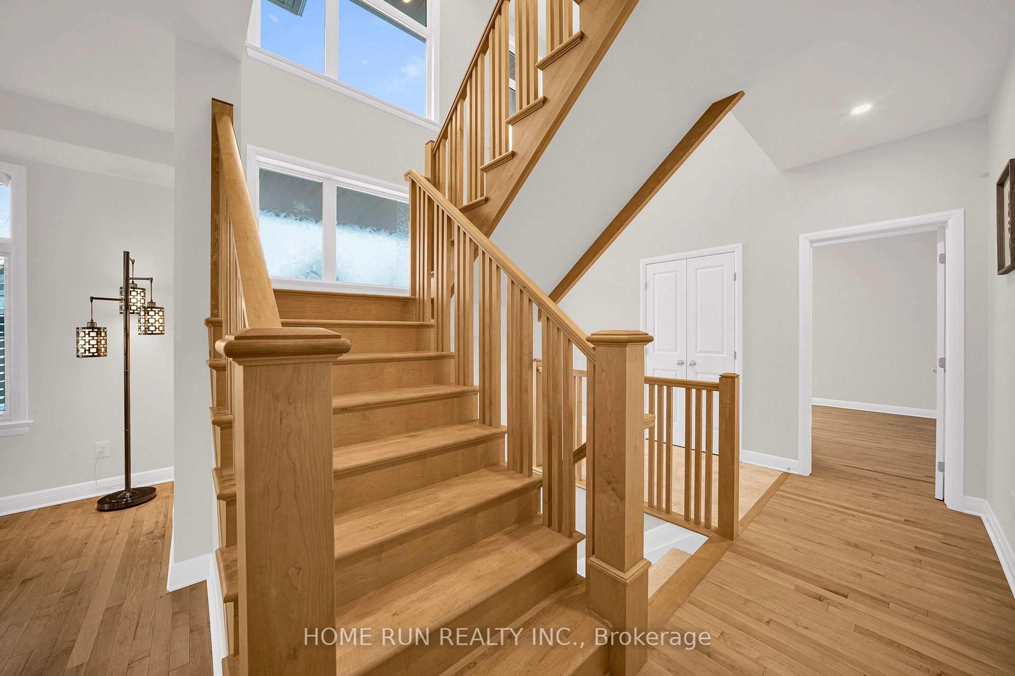 Unknown for 100 Lochhouse Walk, Ottawa Ontario K2J 6A4