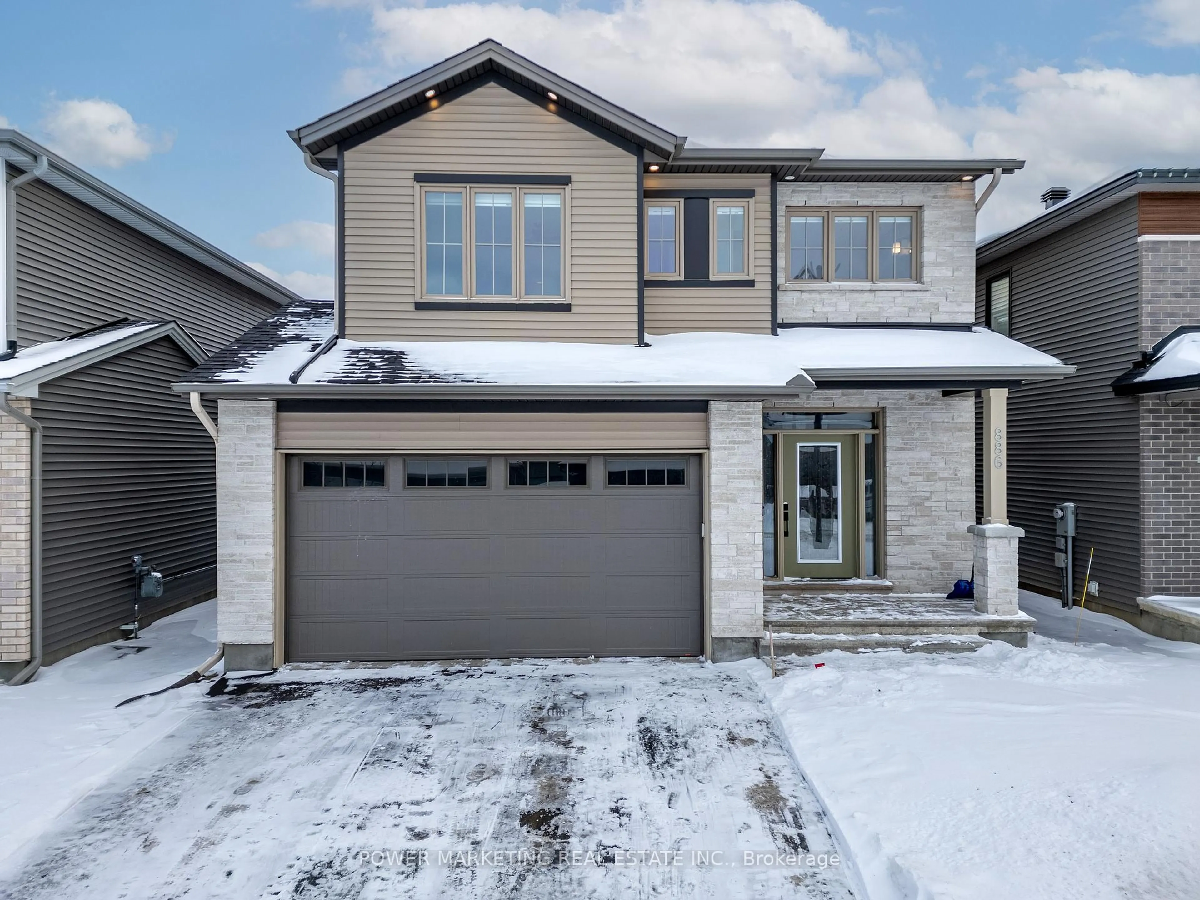 Home with brick exterior material, street for 886 Sendero Way, Stittsville Ontario K2S 2W8