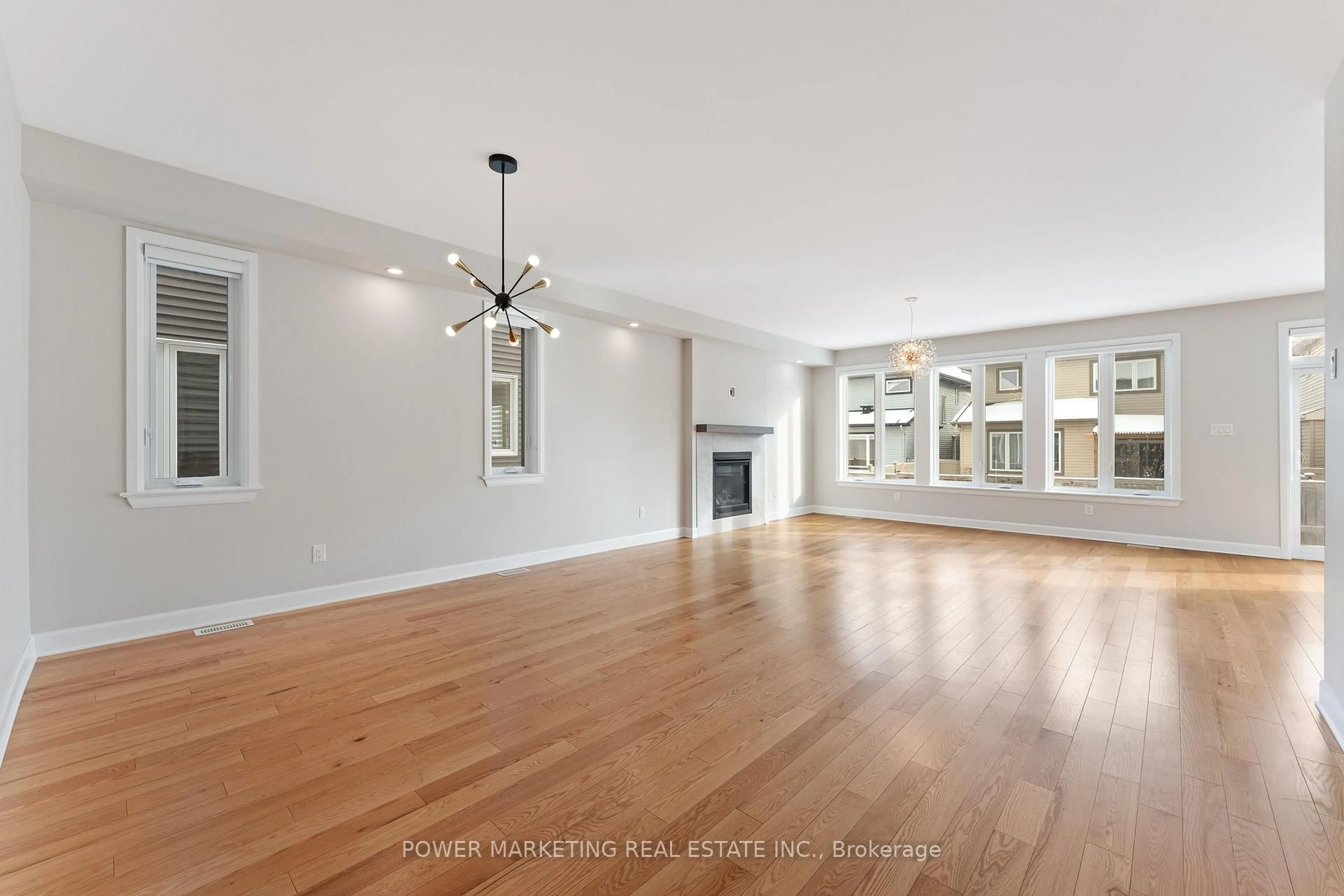 Unknown for 886 Sendero Way, Stittsville Ontario K2S 2W8