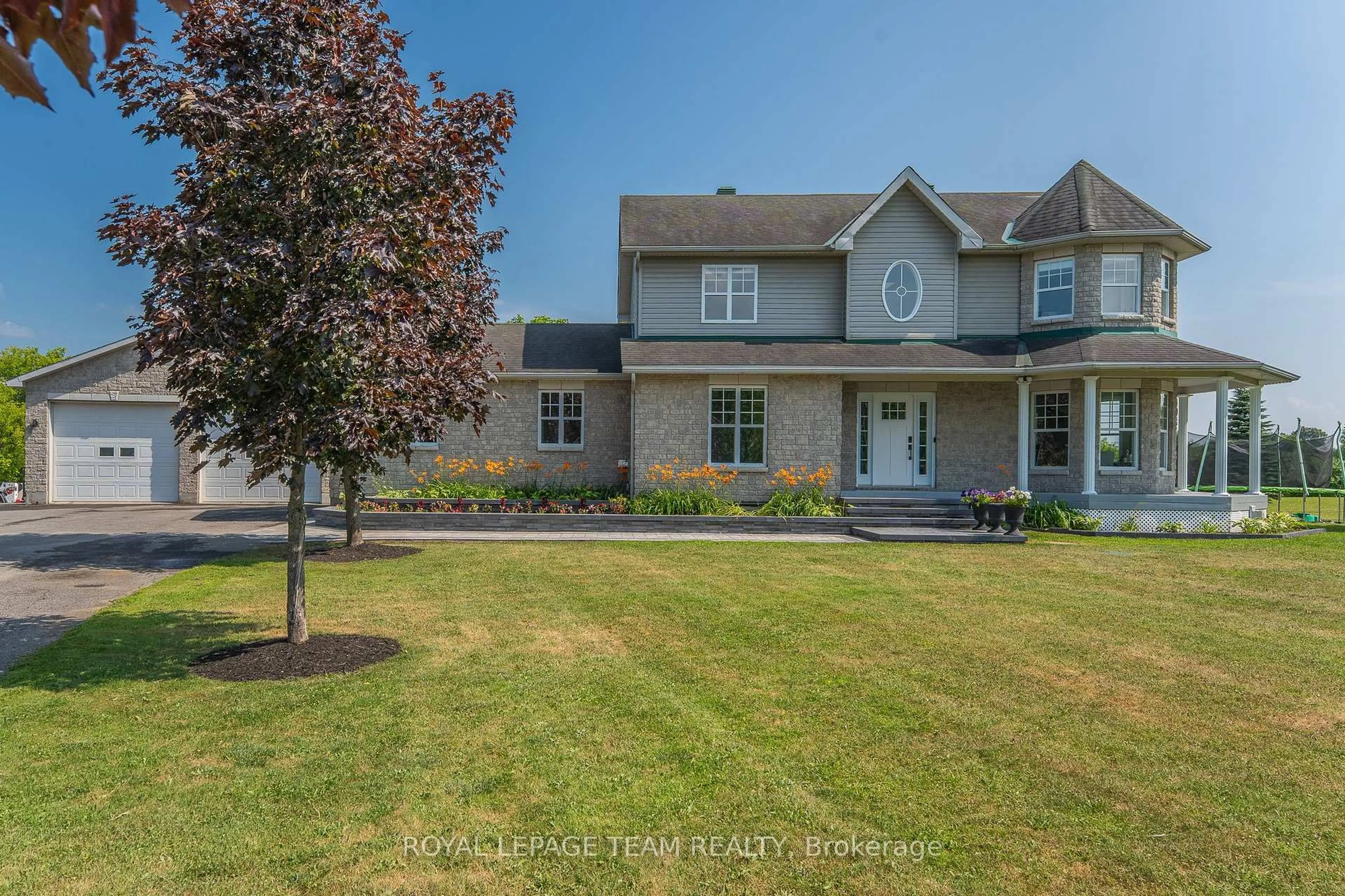 A pic from outside/outdoor area/front of a property/back of a property/a pic from drone, street for 7474 Mitch Owens Rd, Ottawa Ontario K4P 1K9