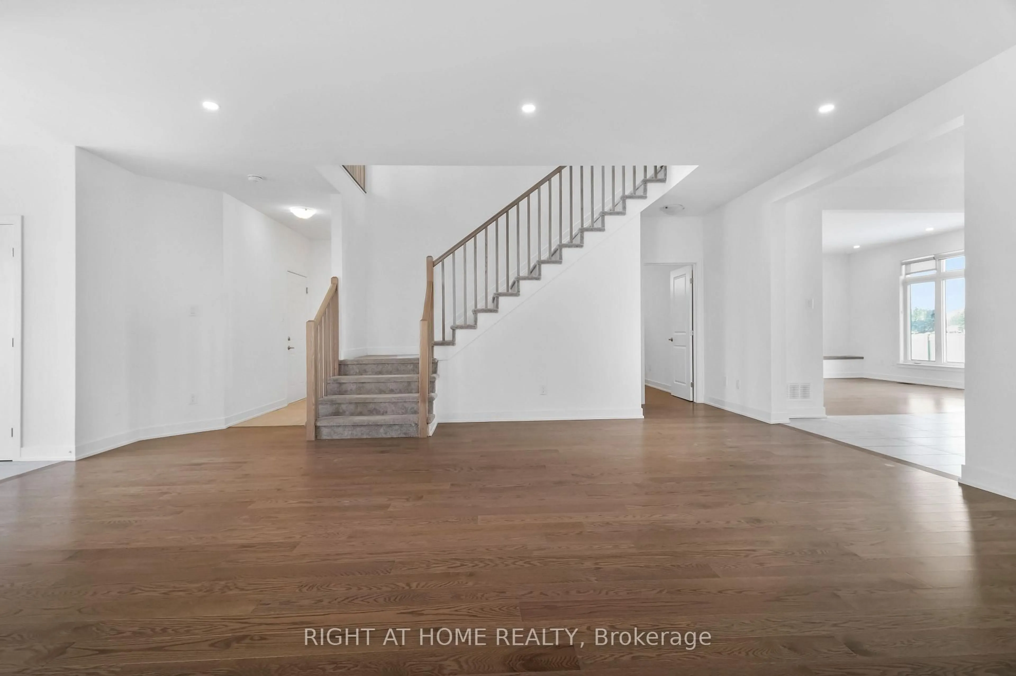 Unknown for 2020 ACOUSTIC Way, Ottawa Ontario K4M 0L7