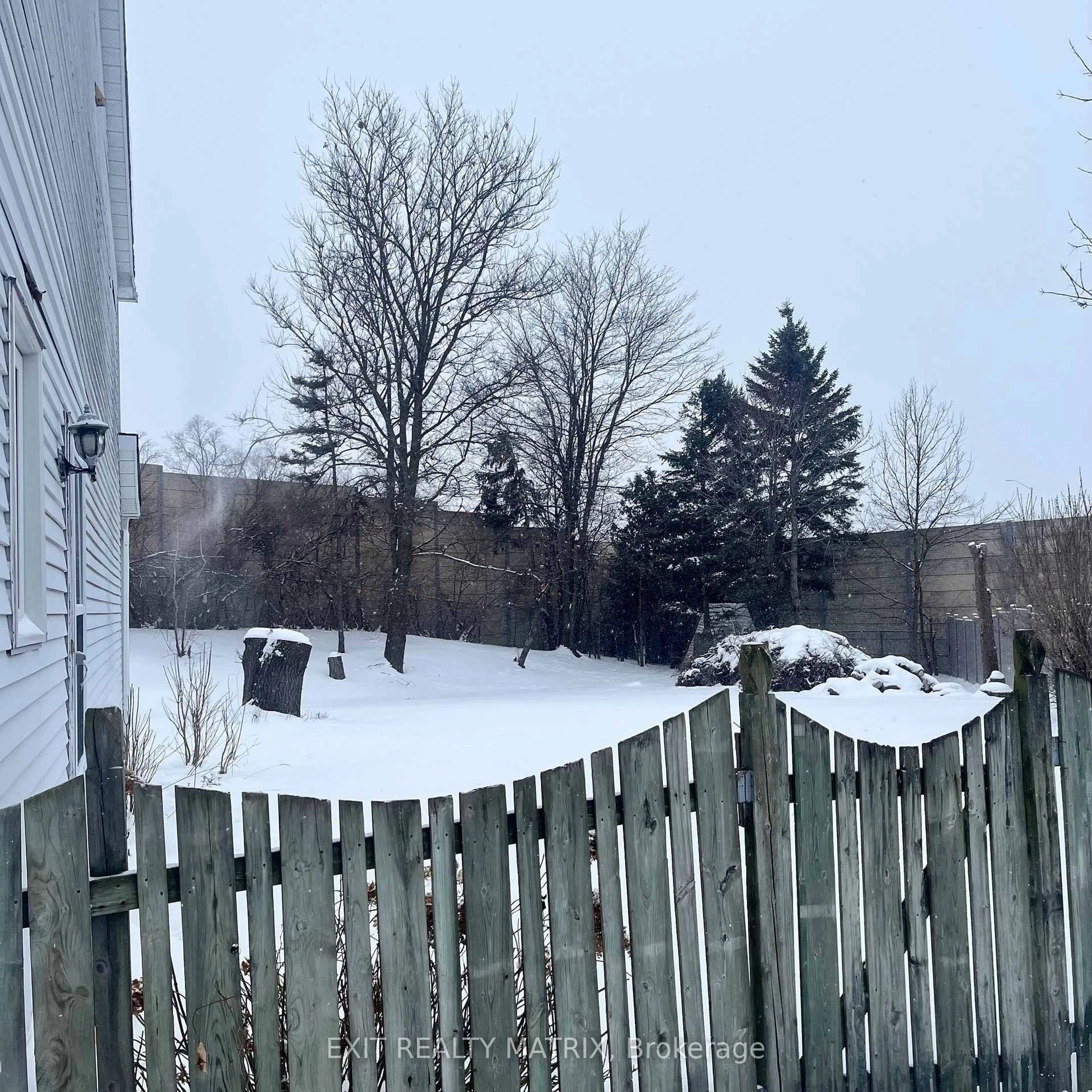 Unknown for 1123 Burgundy Lane, Orleans Ontario K1C 2M9